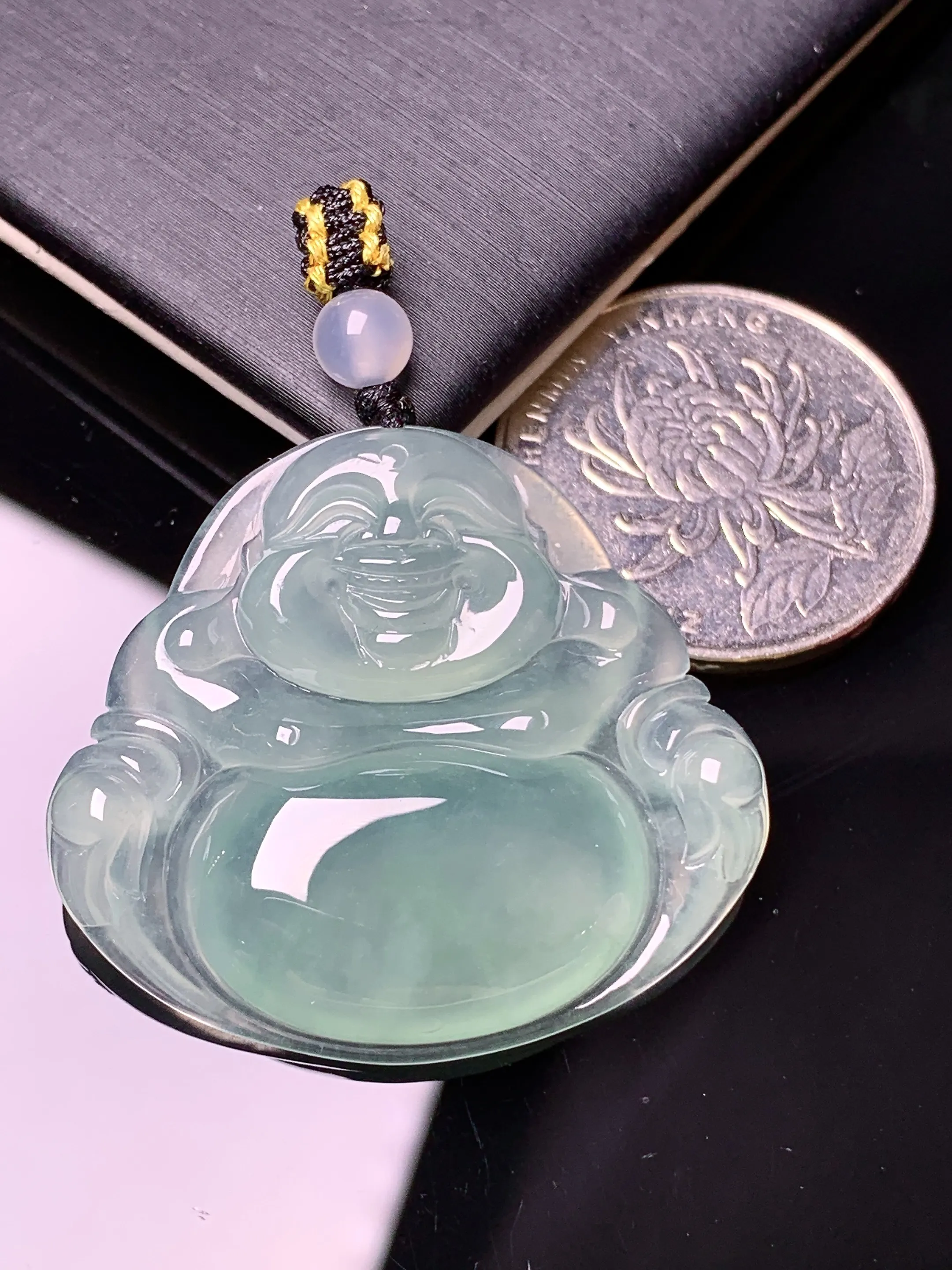 冰种佛公吊坠 玉质细腻 色泽清新艳丽 整体尺寸32.3*36*6