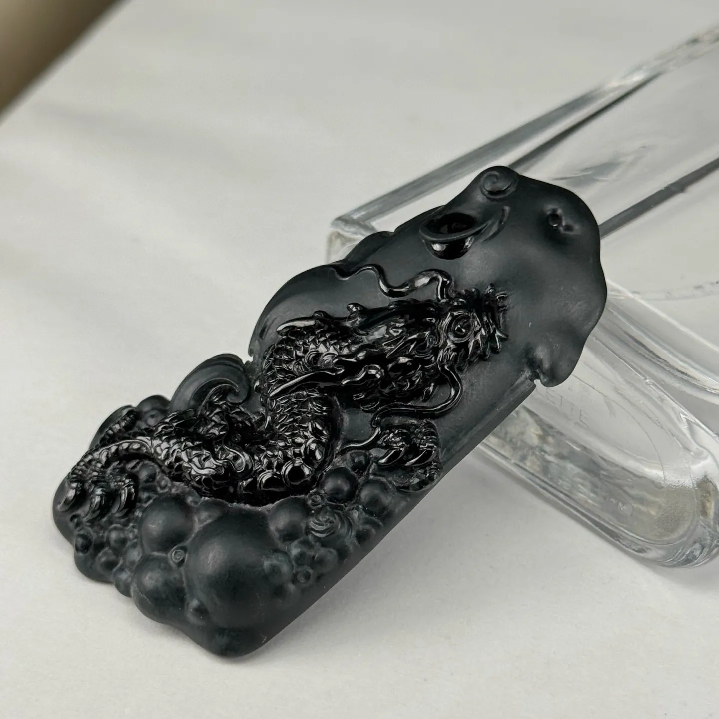 精品手工墨翠龙牌 种好色正 黑度极好 打灯通透 油性十足  尺寸66.5