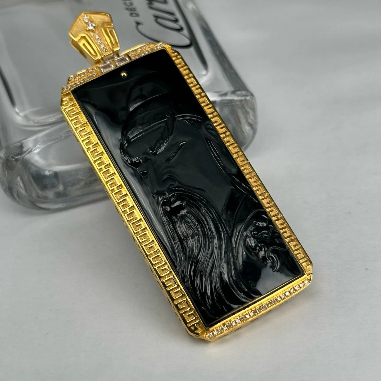 精品18k墨翠关公 种好色正 黑度极好 打灯通透 油性十足  尺寸76.9