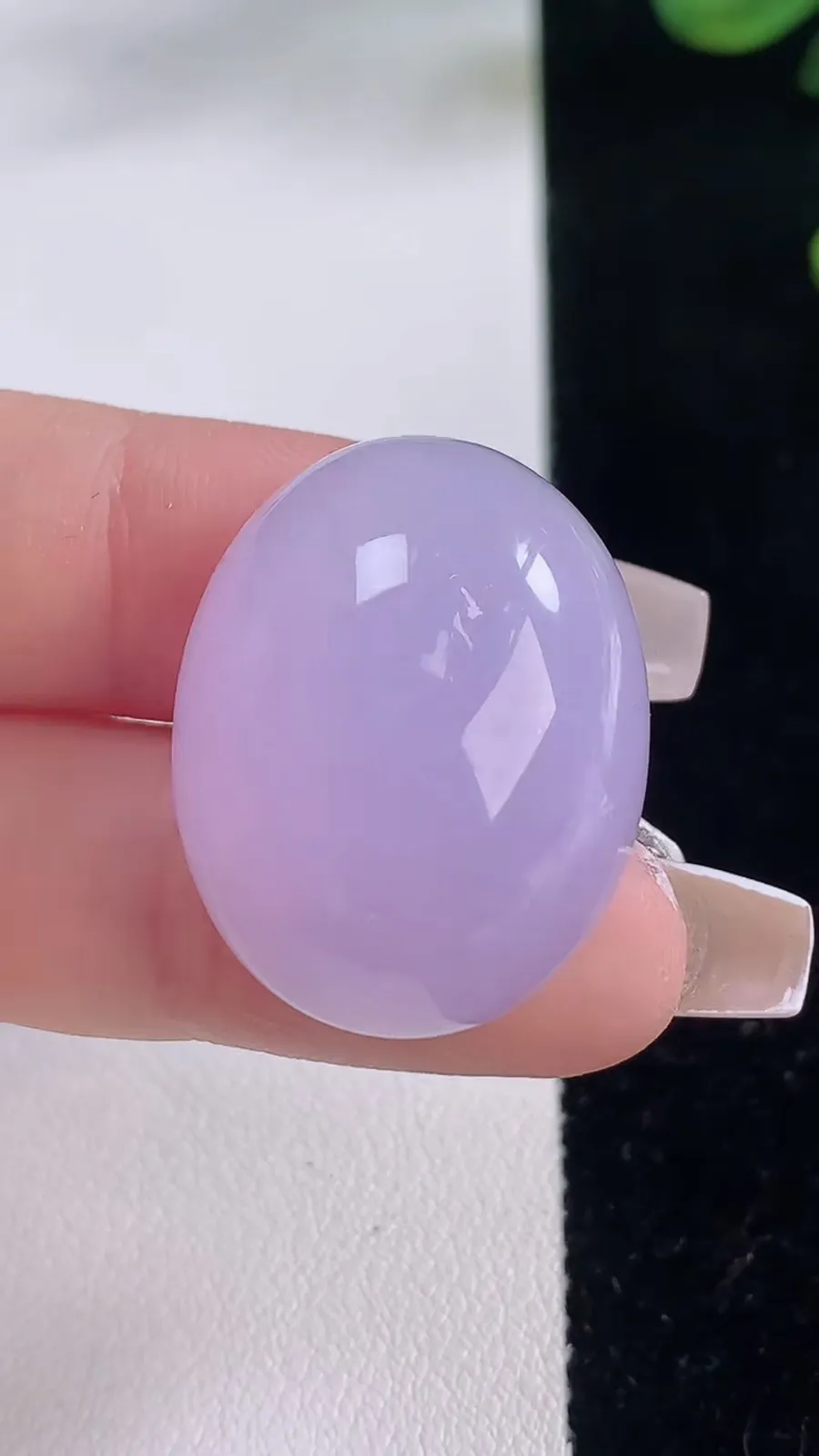 翡翠a货紫罗兰蛋面镶嵌件，尺寸28-21.7-13，重量:14.25g