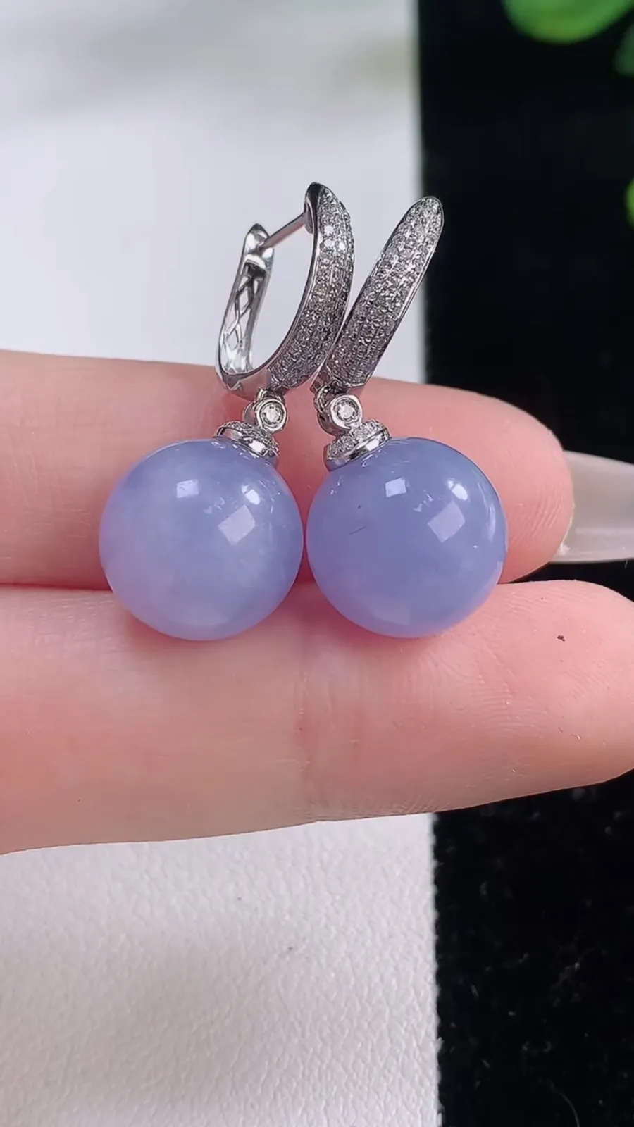 翡翠a货18K金紫罗兰圆珠耳坠，尺寸12，重量:9.85g