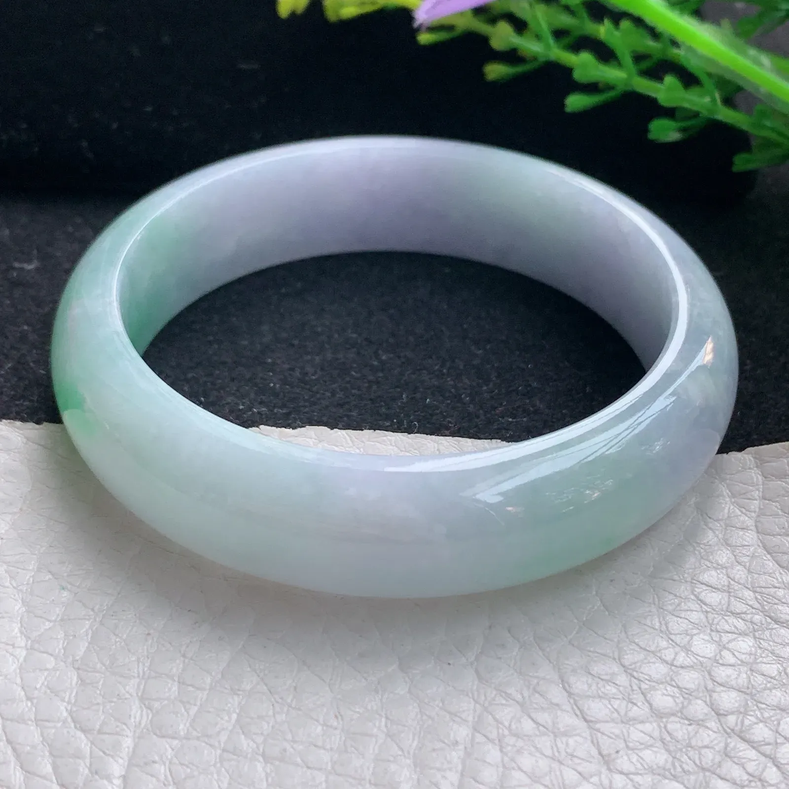 ss自然光54*14*7.2平安镯 翡翠a货玉手镯春带彩宽边珠宝玉手环