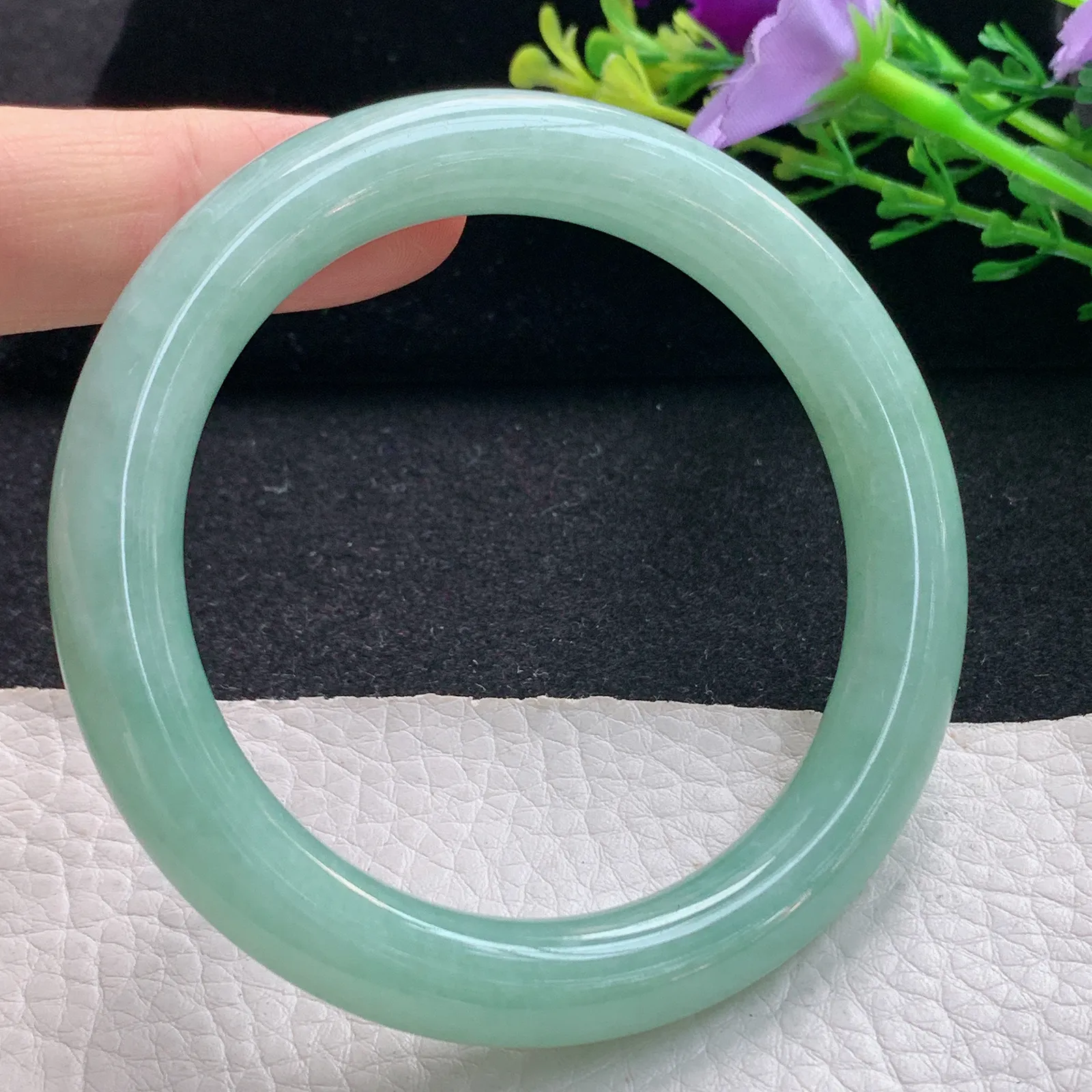 n自然光55*9.5叮当镯 翡翠a货玉手镯满绿圆条珠宝玉手环 美人镯