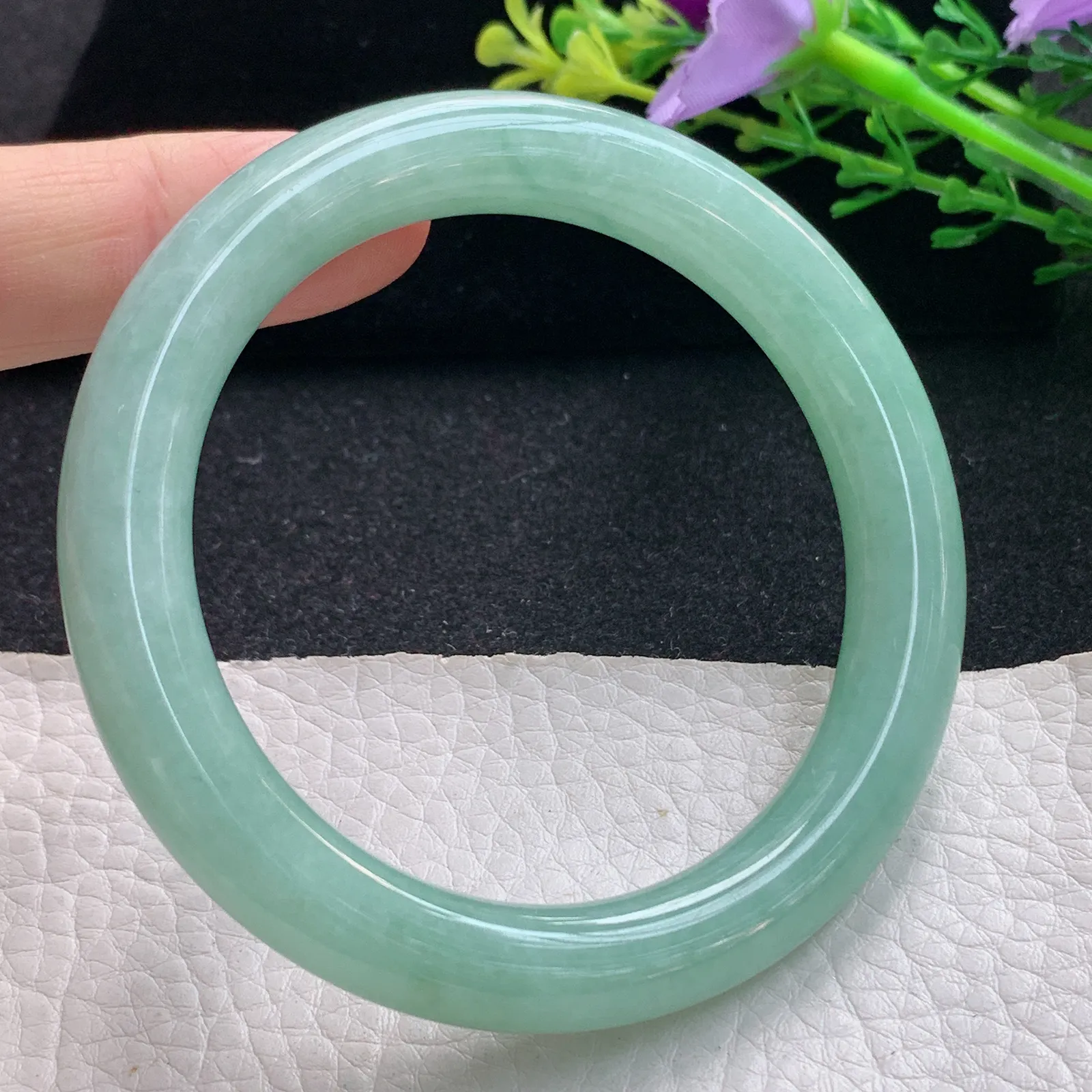 n自然光55*9.5叮当镯 翡翠a货玉手镯满绿圆条珠宝玉手环 美人镯