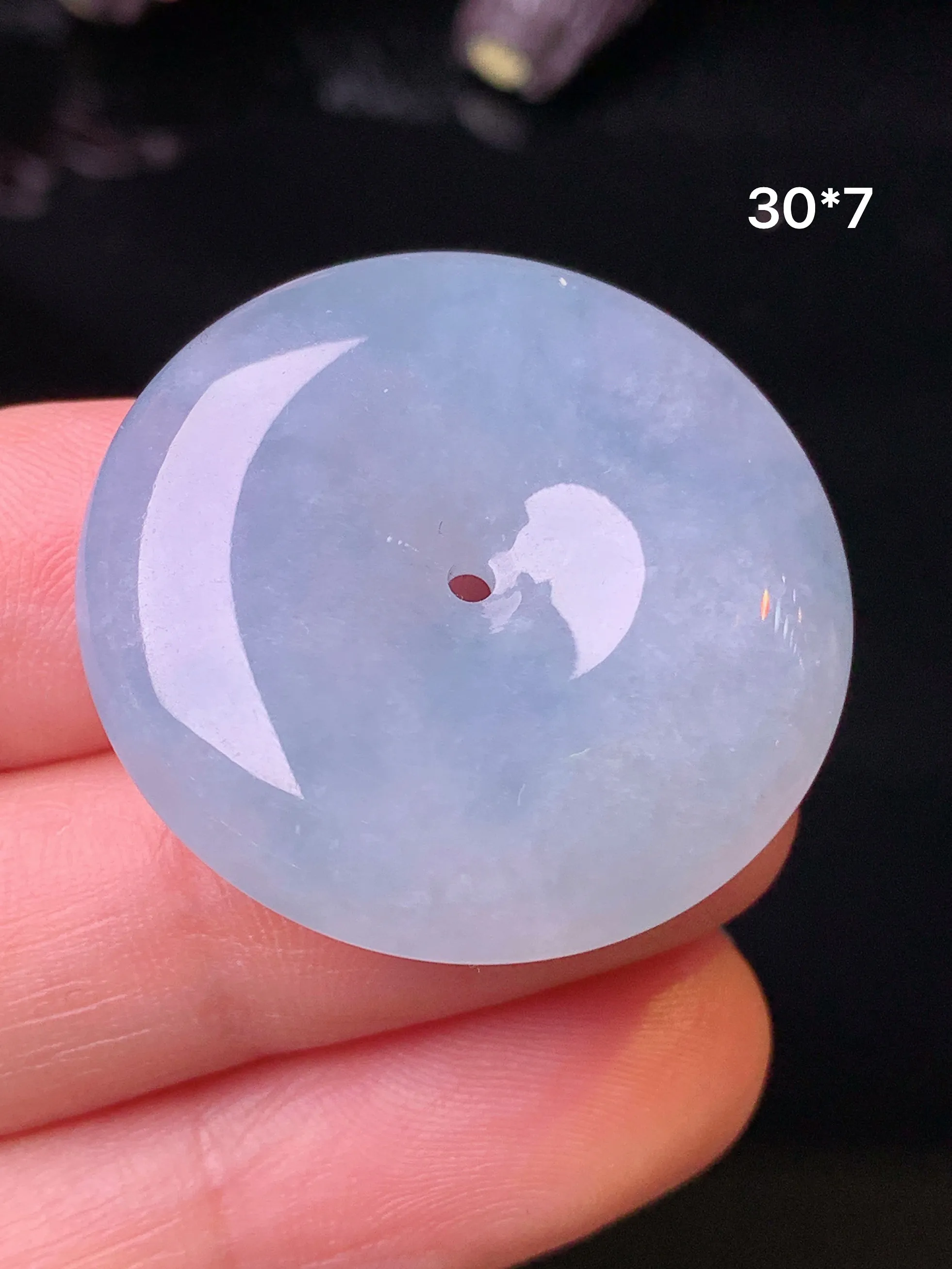 平安扣吊坠 玉质细腻 色泽清新艳丽 整体尺寸30*7