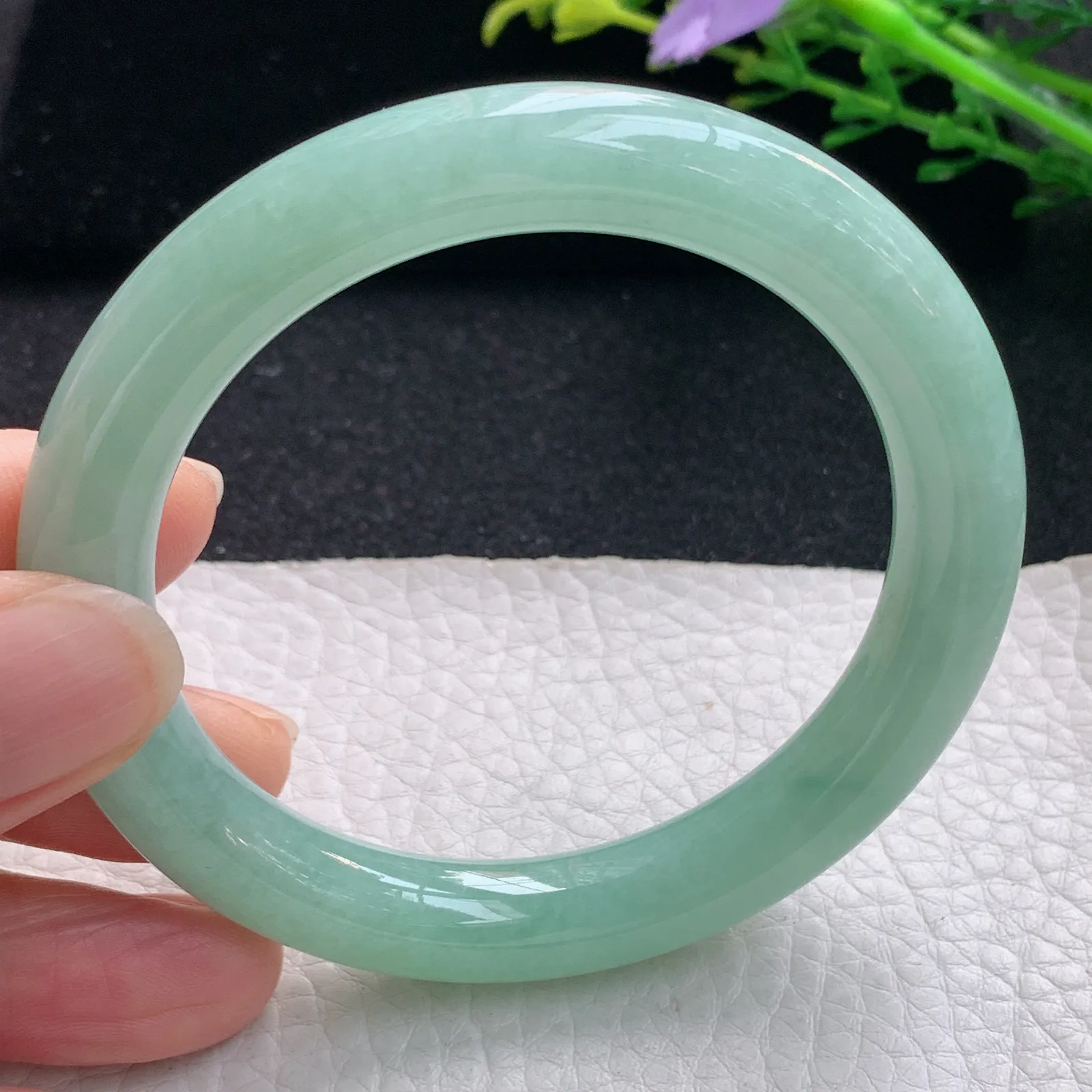 n自然光55*9.5叮当镯 翡翠a货玉手镯满绿圆条珠宝玉手环 美人镯