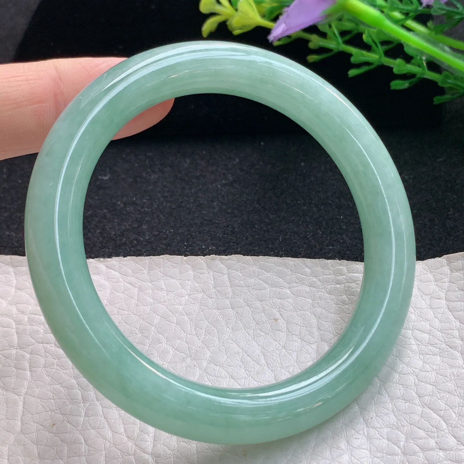 n自然光55*9.5叮当镯 翡翠a货玉手镯满绿圆条珠宝玉手环 美人镯