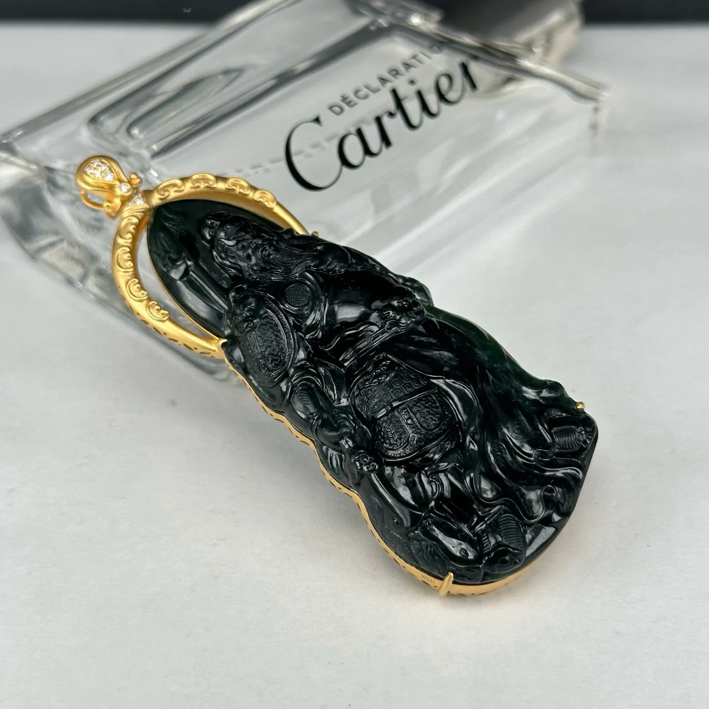 精品18k墨翠关公 种好色正 黑度极好 打灯通透 油性十足 尺寸82.4