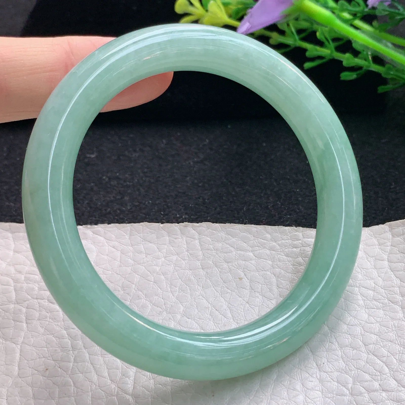 n自然光55*9.5叮当镯 翡翠a货玉手镯满绿圆条珠宝玉手环 美人镯