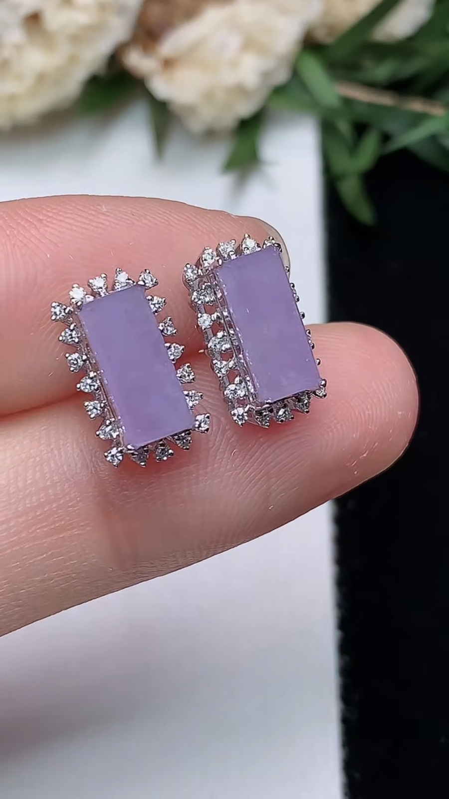 翡翠a货18k金冰种紫罗兰无事牌耳钉，尺寸9-4，重量:1.83g