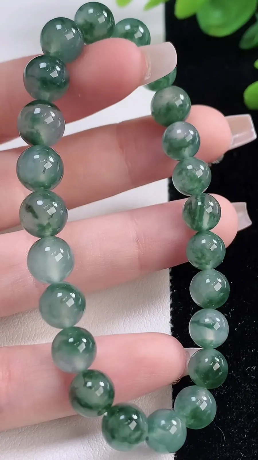 翡翠a货冰种飘花圆珠手串，尺寸9-23颗，重量:23.54g