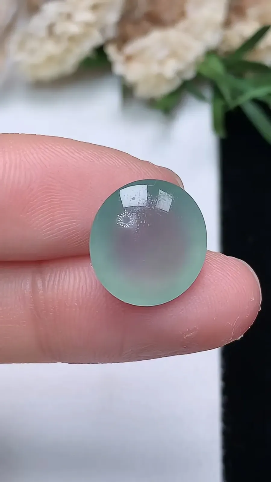 翡翠a货冰种晴水绿蛋面镶嵌件，尺寸13.3-12.6-7.6，重量:2.04g