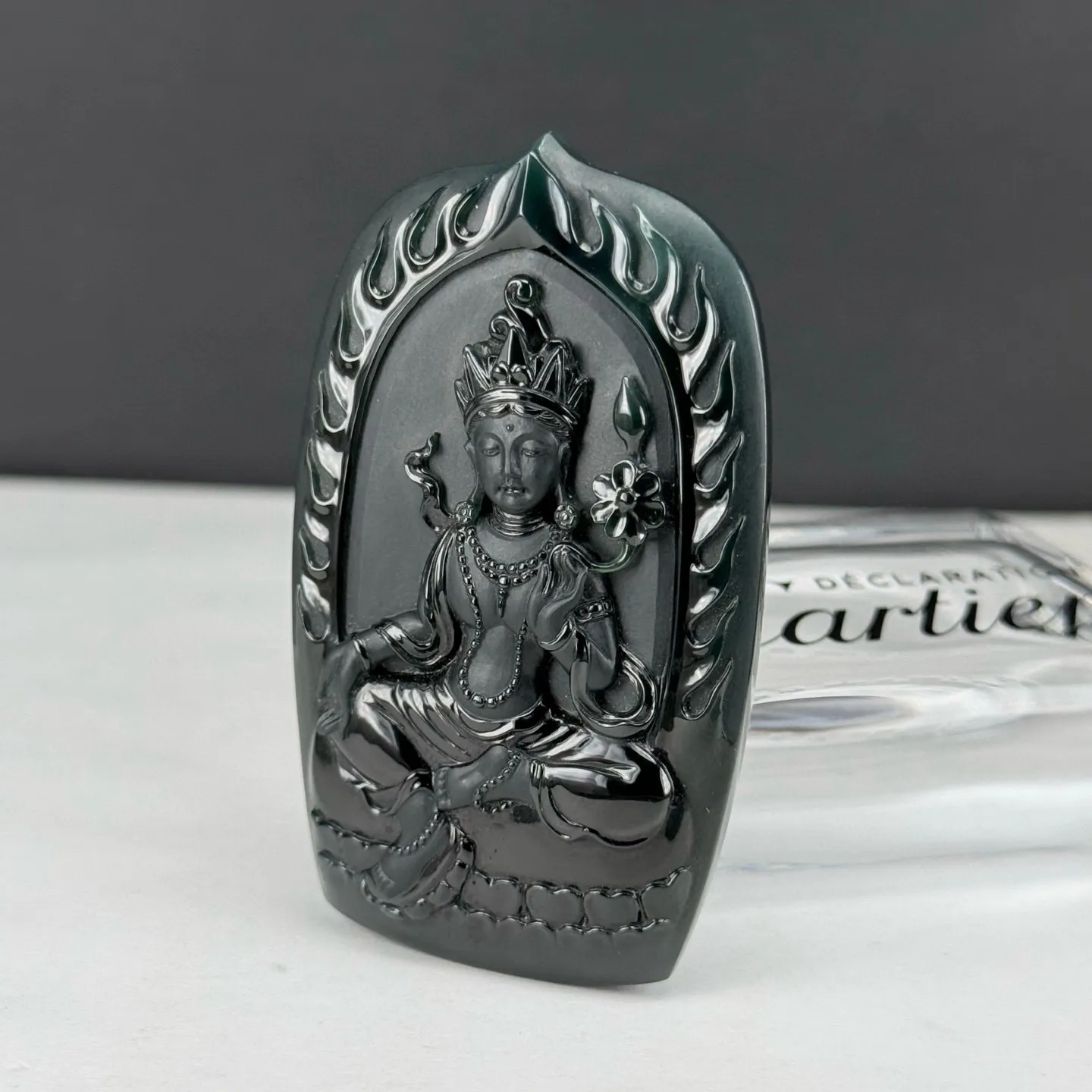 精品墨翠大势至菩萨 打灯通透 油性十足 尺寸69.8