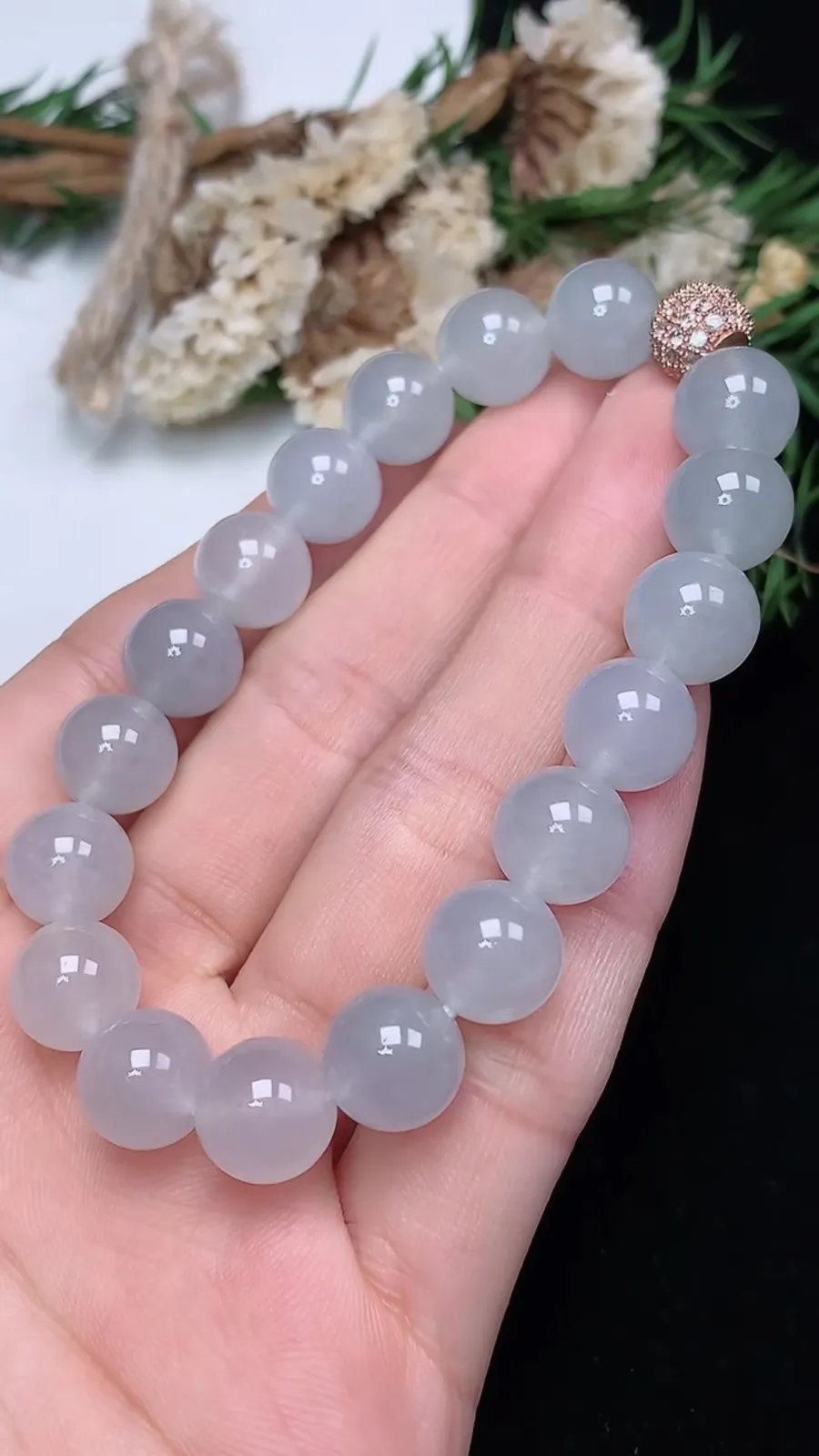 翡翠a货冰种白冰圆珠手串，尺寸9.6-18颗，重量:30.78g