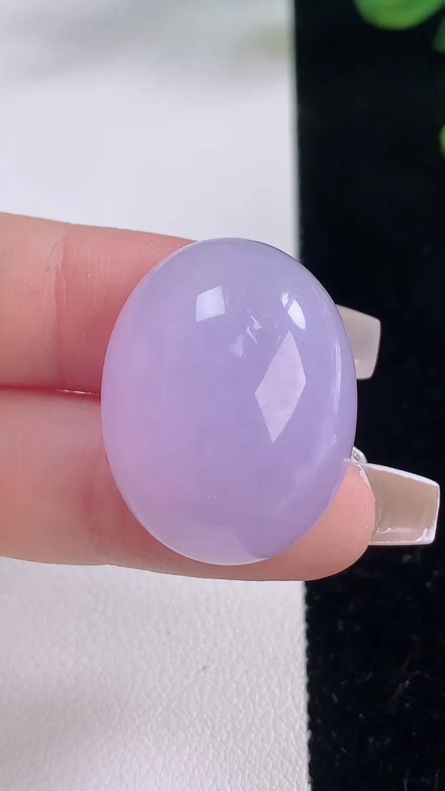 翡翠a货紫罗兰蛋面镶嵌件，尺寸28-21.7-13，重量:14.25g