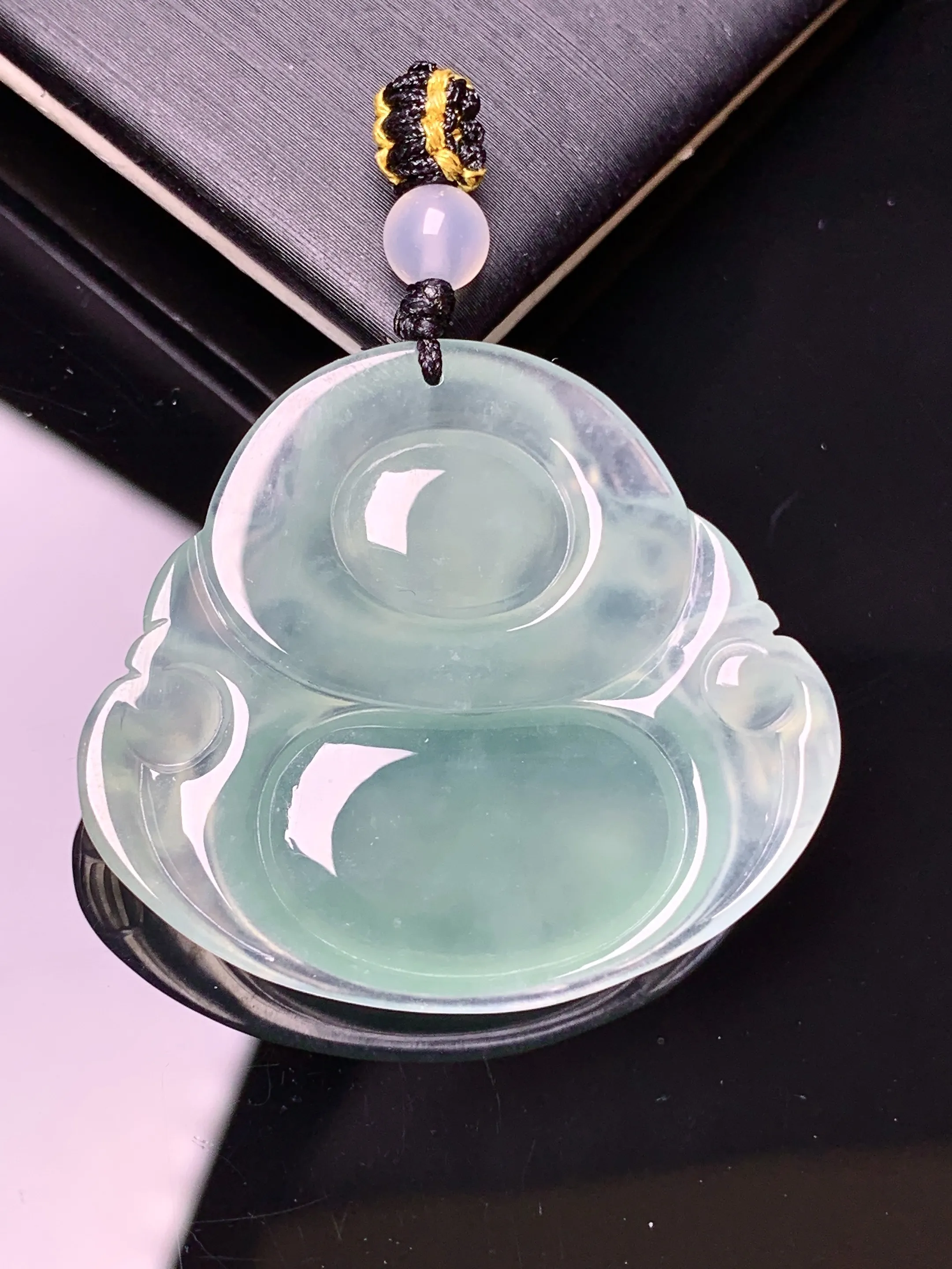 冰种佛公吊坠 玉质细腻 色泽清新艳丽 整体尺寸32.3*36*6