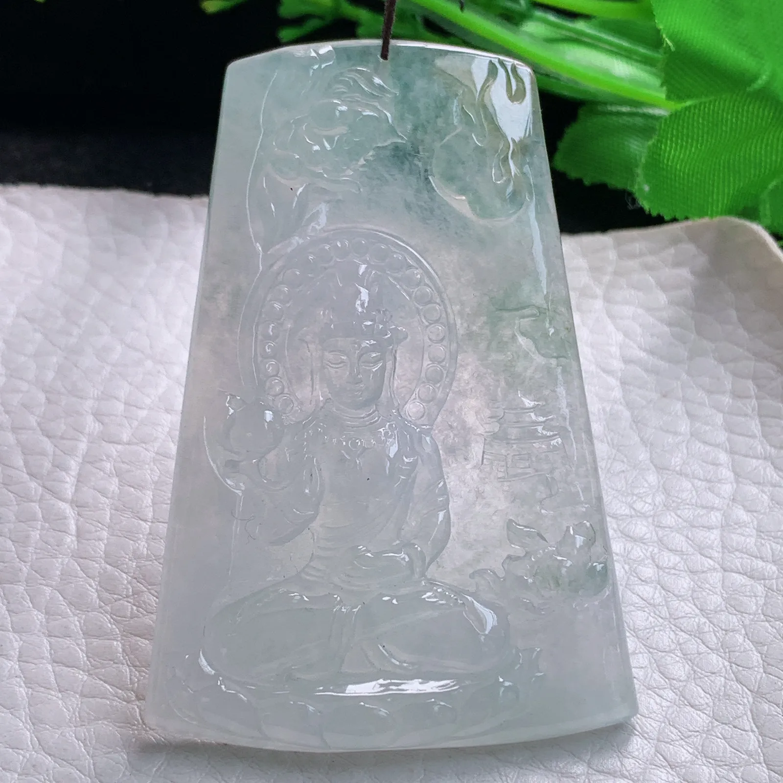 gp实拍65.5*44*5.6翡翠a货精雕冰润山水观音 玉观音玉吊坠 玉挂件