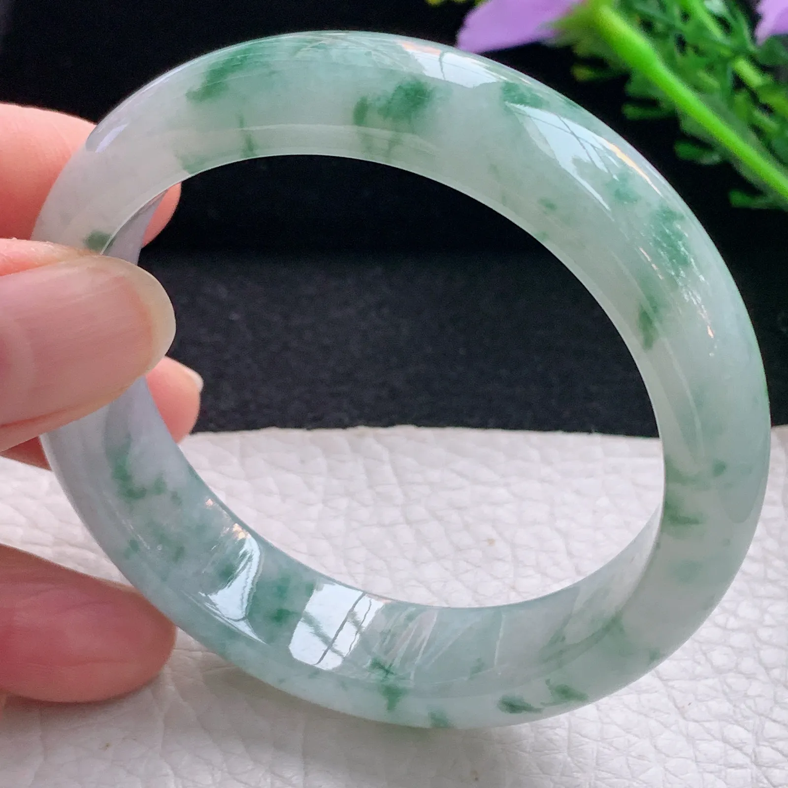 js自然光54*13.8*8.2平安镯 翡翠a货玉手镯冰飘花宽边珠宝玉手环