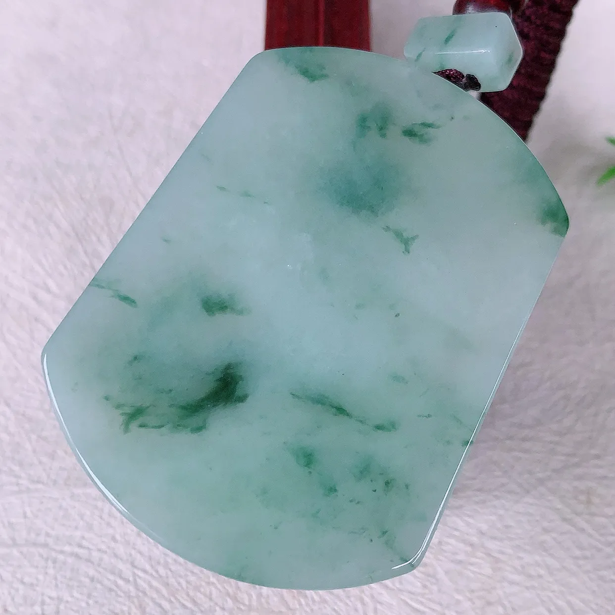 自然光实拍，冰飘花翡翠平安无事牌吊坠，平平安安，无事牌翠色灵动，佩戴平安时尚！#46.3