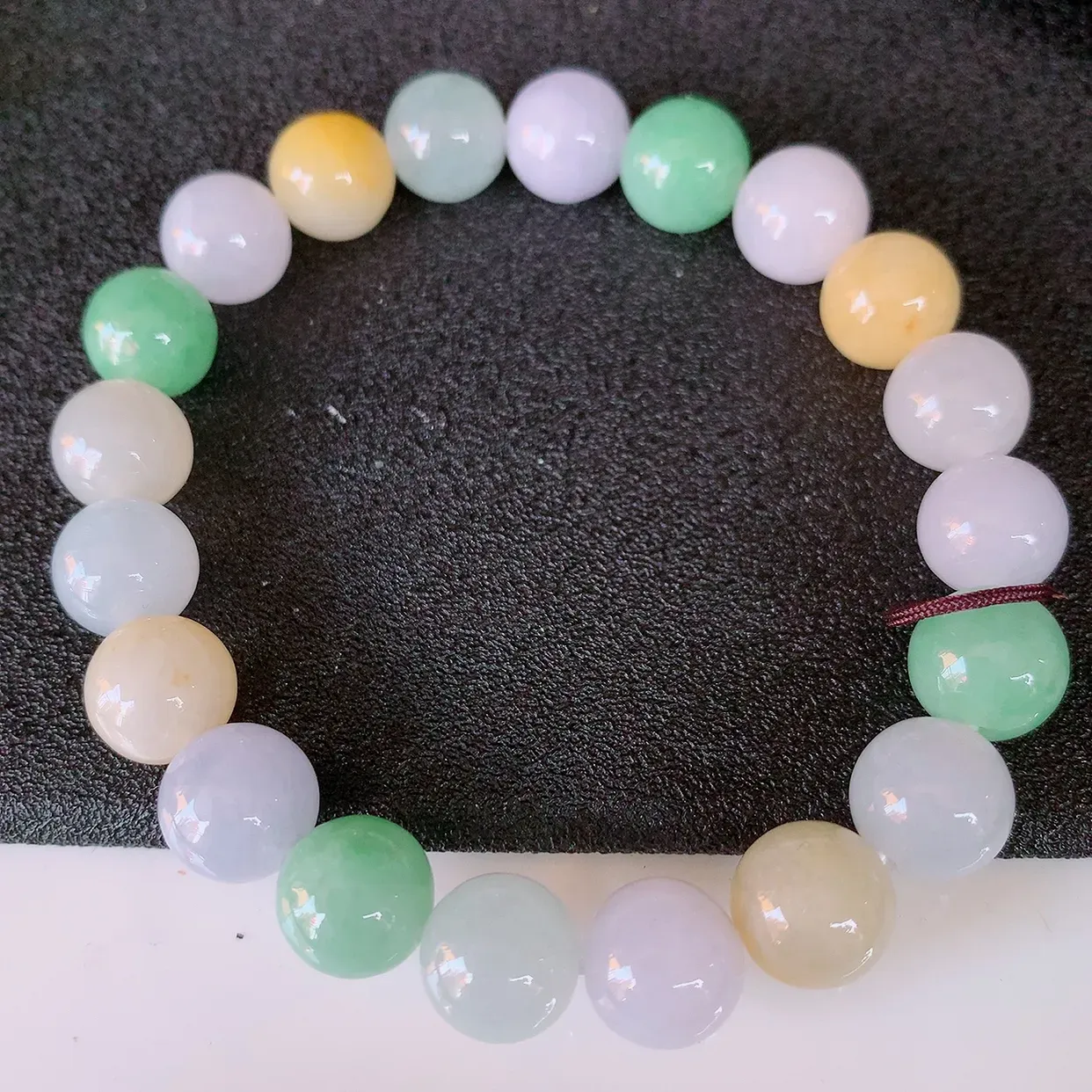 自然光实拍，冰润多宝翡翠手链，多彩翡翠手串，颜色丰富，料子细腻，高档大气，自戴送礼佳品！#46.5取一尺寸9.8mm