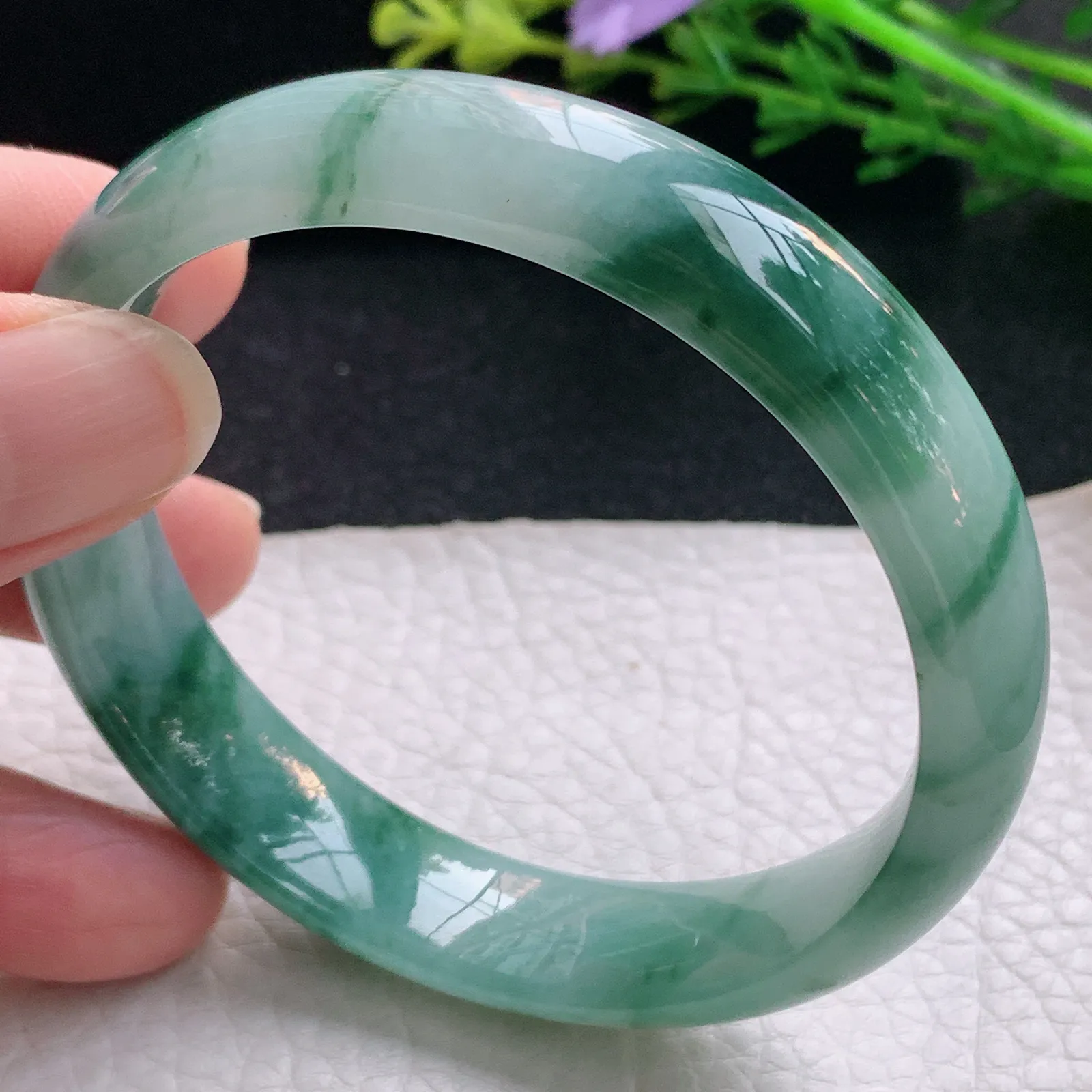 nr自然光57*13.3*7平安镯 翡翠a货玉手镯飘蓝花宽边珠宝玉手环