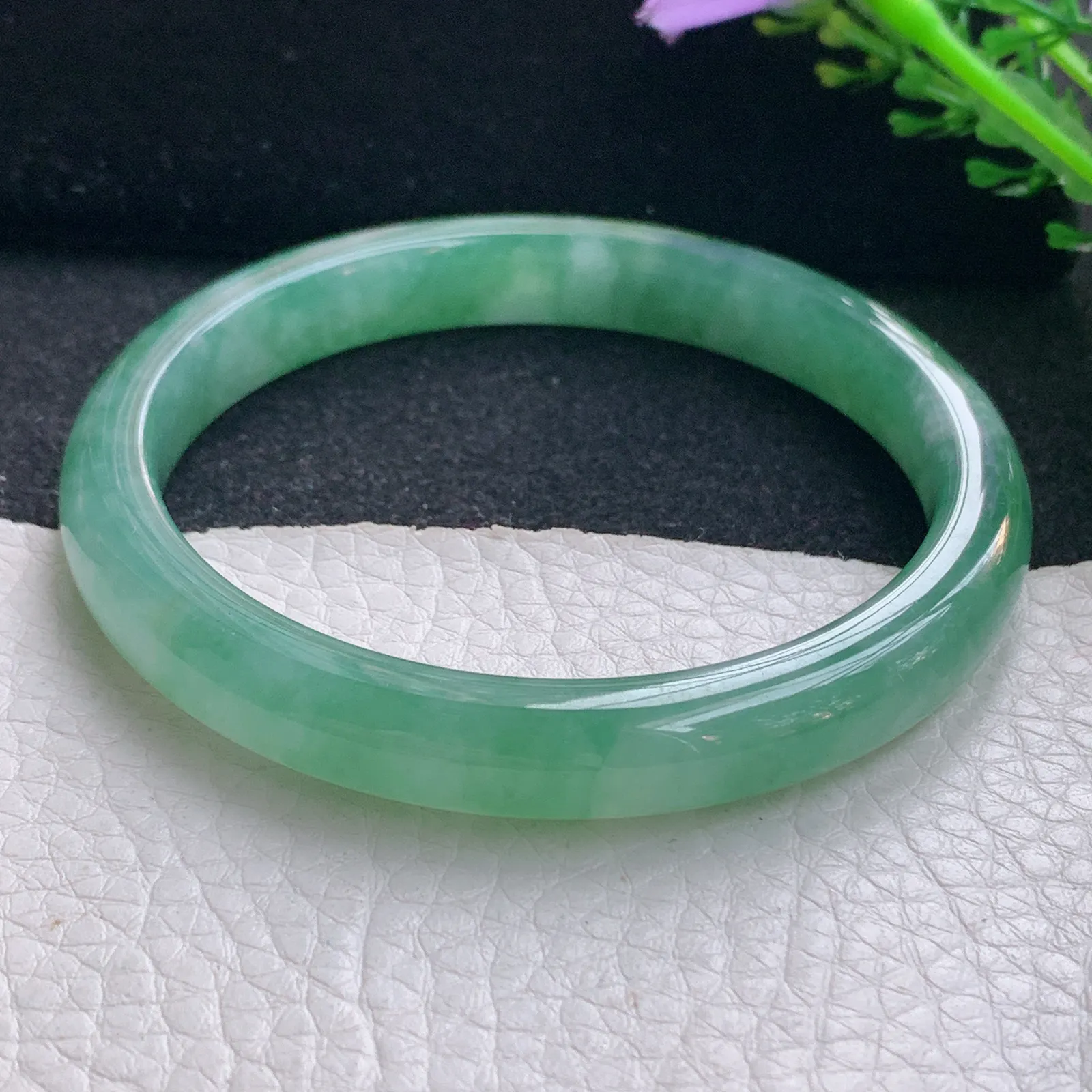 xc自然光59*9.2*7.5平安镯 翡翠a货玉手镯冰润秀气宽边珠宝玉手环