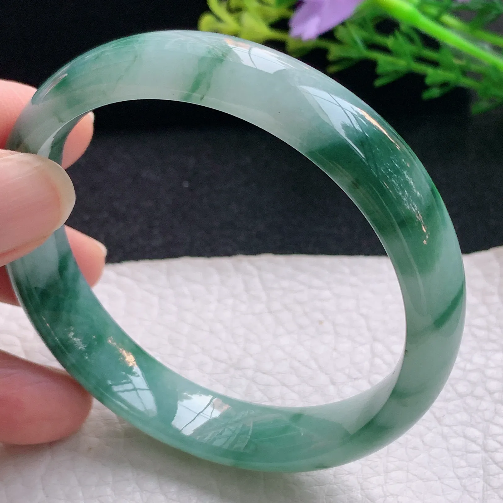 nr自然光57*13.3*7平安镯 翡翠a货玉手镯飘蓝花宽边珠宝玉手环