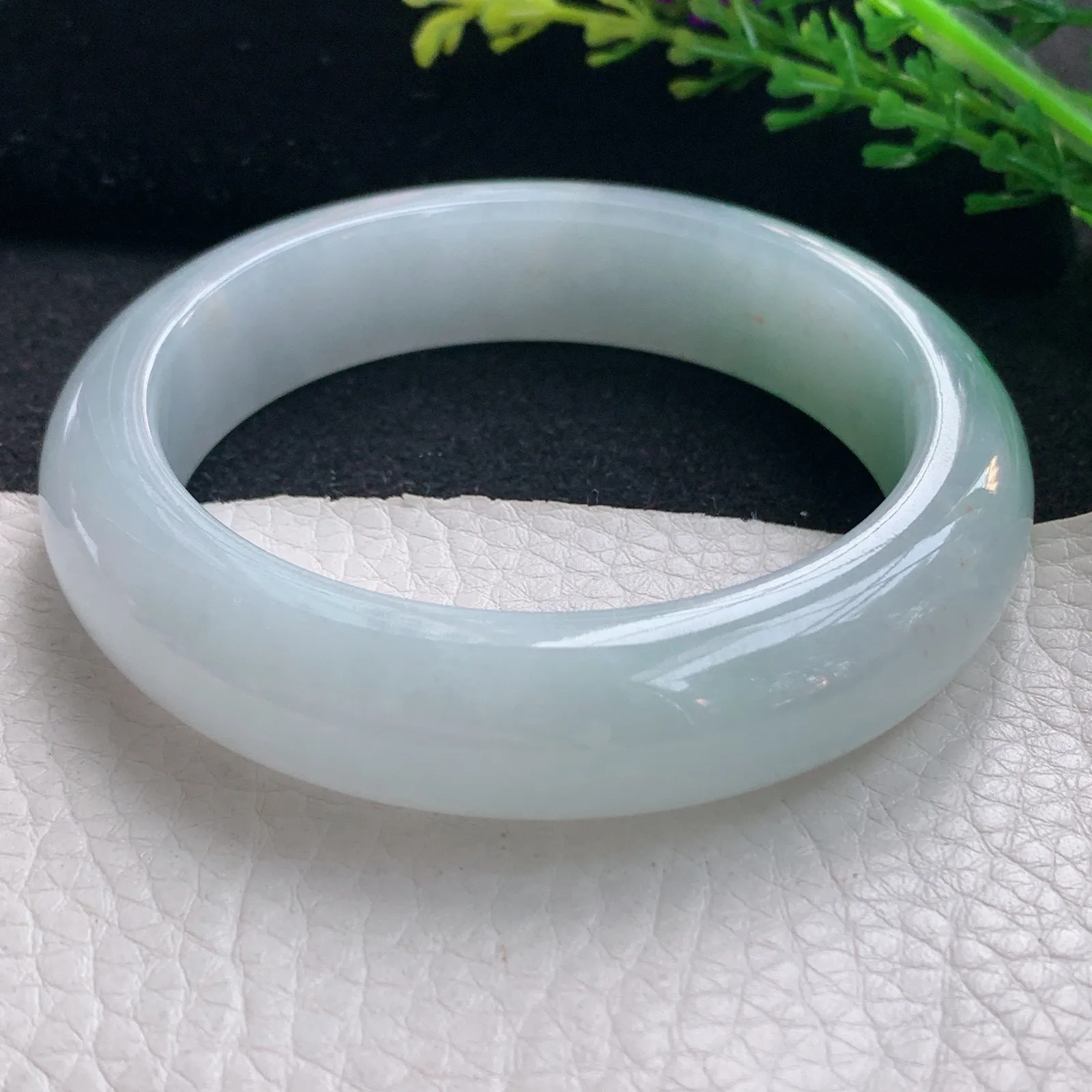 cc自然光57*14.3*9.2平安镯 翡翠a货玉手镯清爽飘绿宽边珠宝玉手环