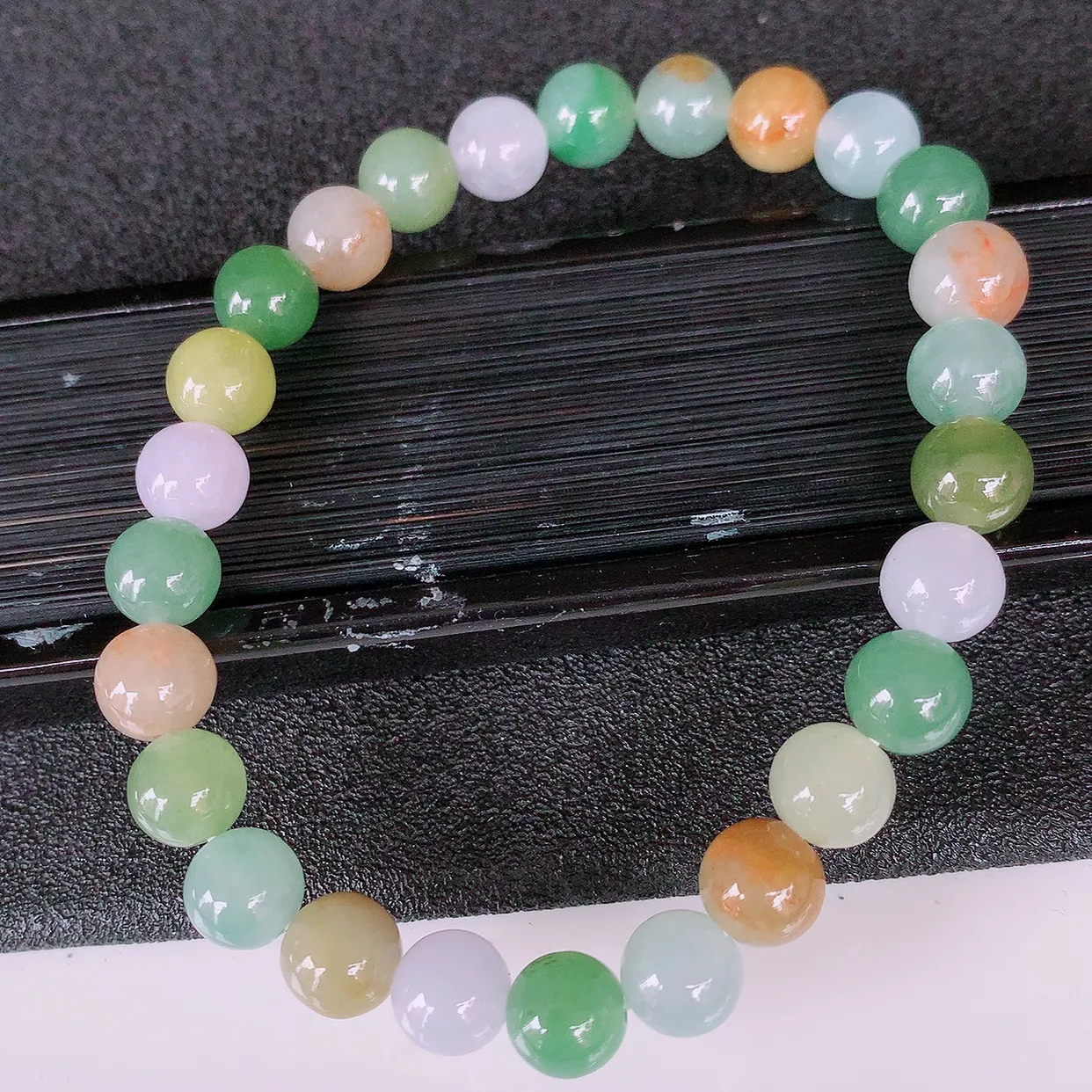 自然光实拍，冰润多宝翡翠手链，多彩翡翠手串，颜色丰富，料子细腻，高档大气，自戴送礼佳品！#46.3取一尺寸7.2mm