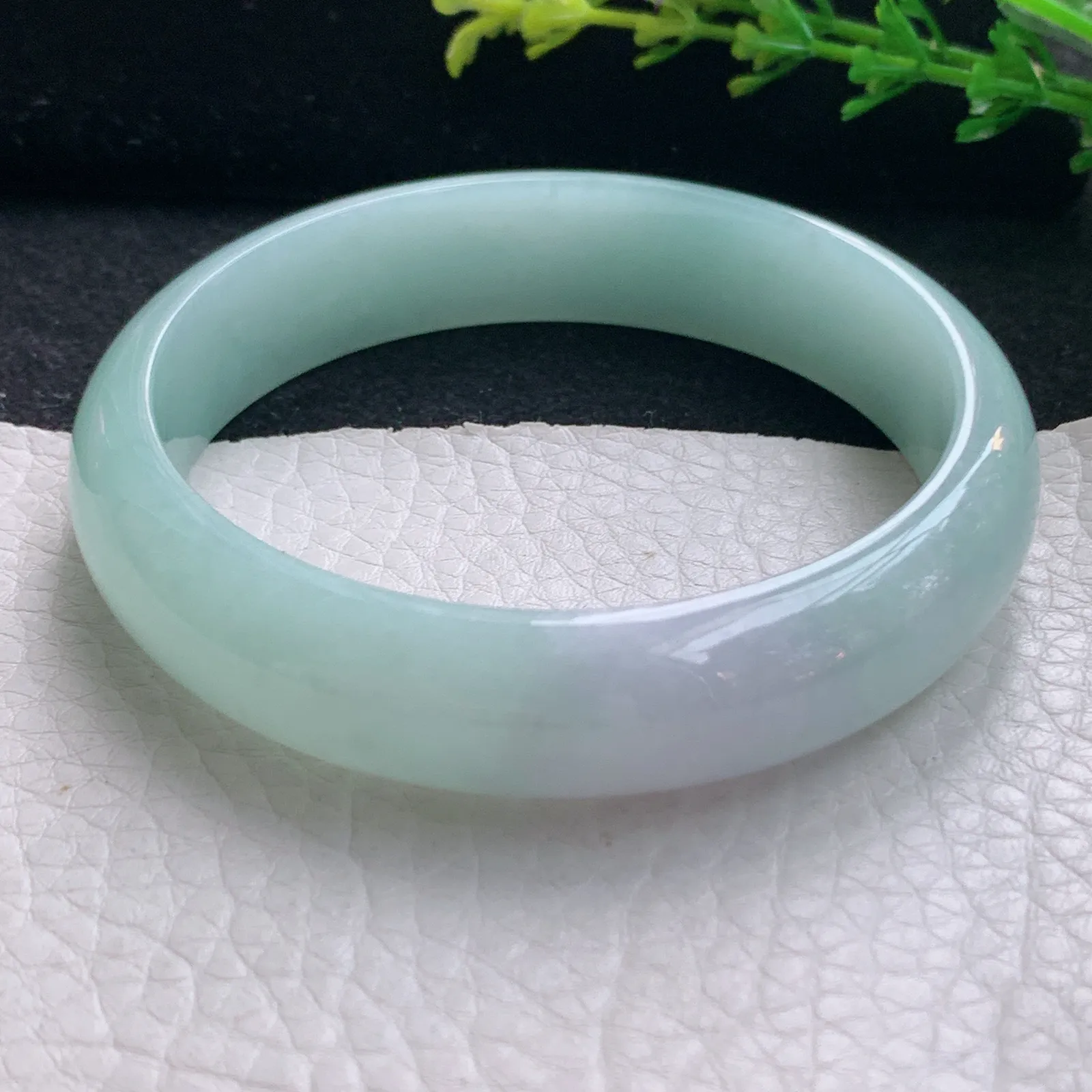 nr自然光59*13.9*7平安镯 翡翠a货玉手镯春带彩宽边珠宝玉手环