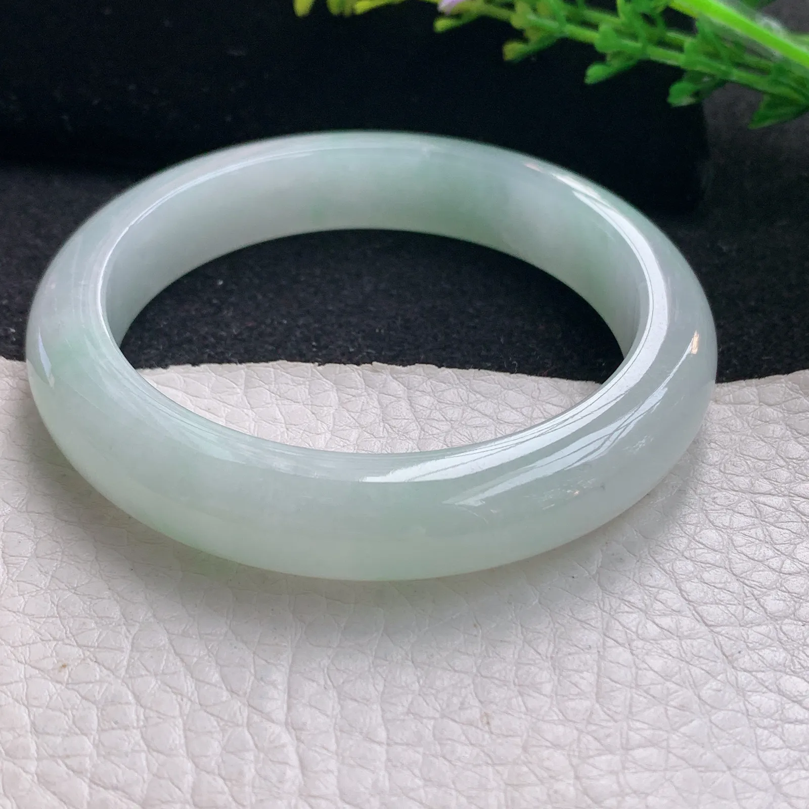 r自然光55*11.5*8.5镯 翡翠a货玉手镯冰飘绿花宽边珠宝玉手环