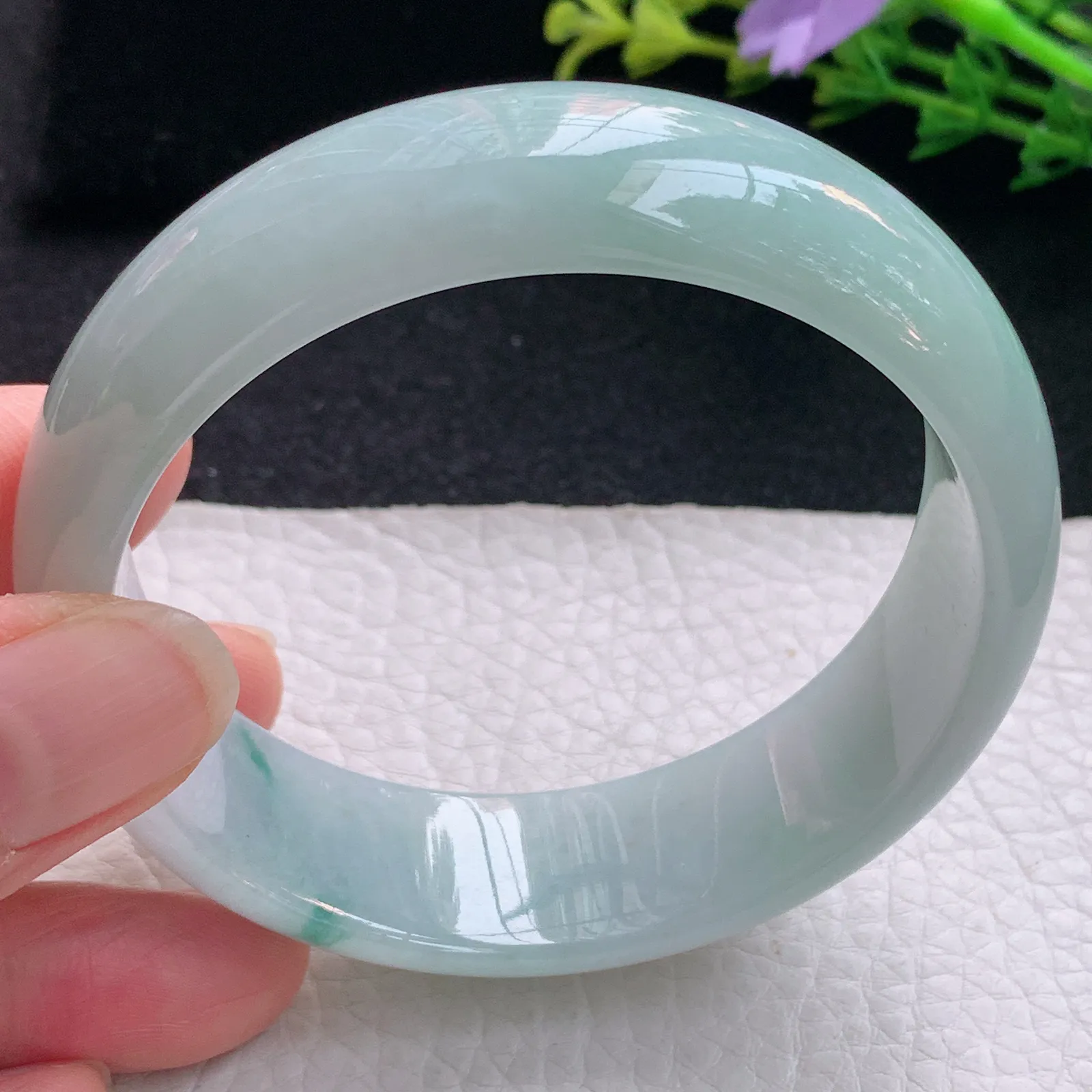 nr自然光59*18*7.2轮胎镯 翡翠a货玉手镯飘花大气宽边珠宝玉手环