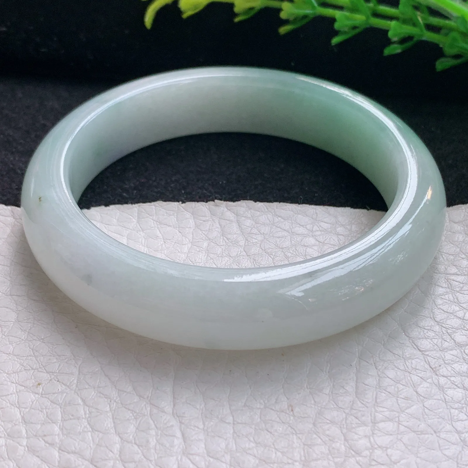 xx自然光54.5*12.8*8.3平安镯 翡翠a货玉手镯清新宽边珠宝玉手环