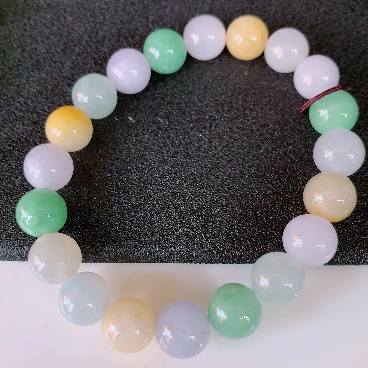 自然光实拍，冰润多宝翡翠手链，多彩翡翠手串，颜色丰富，料子细腻，高档大气，自戴送礼佳品！#46.5取一尺寸9.8mm