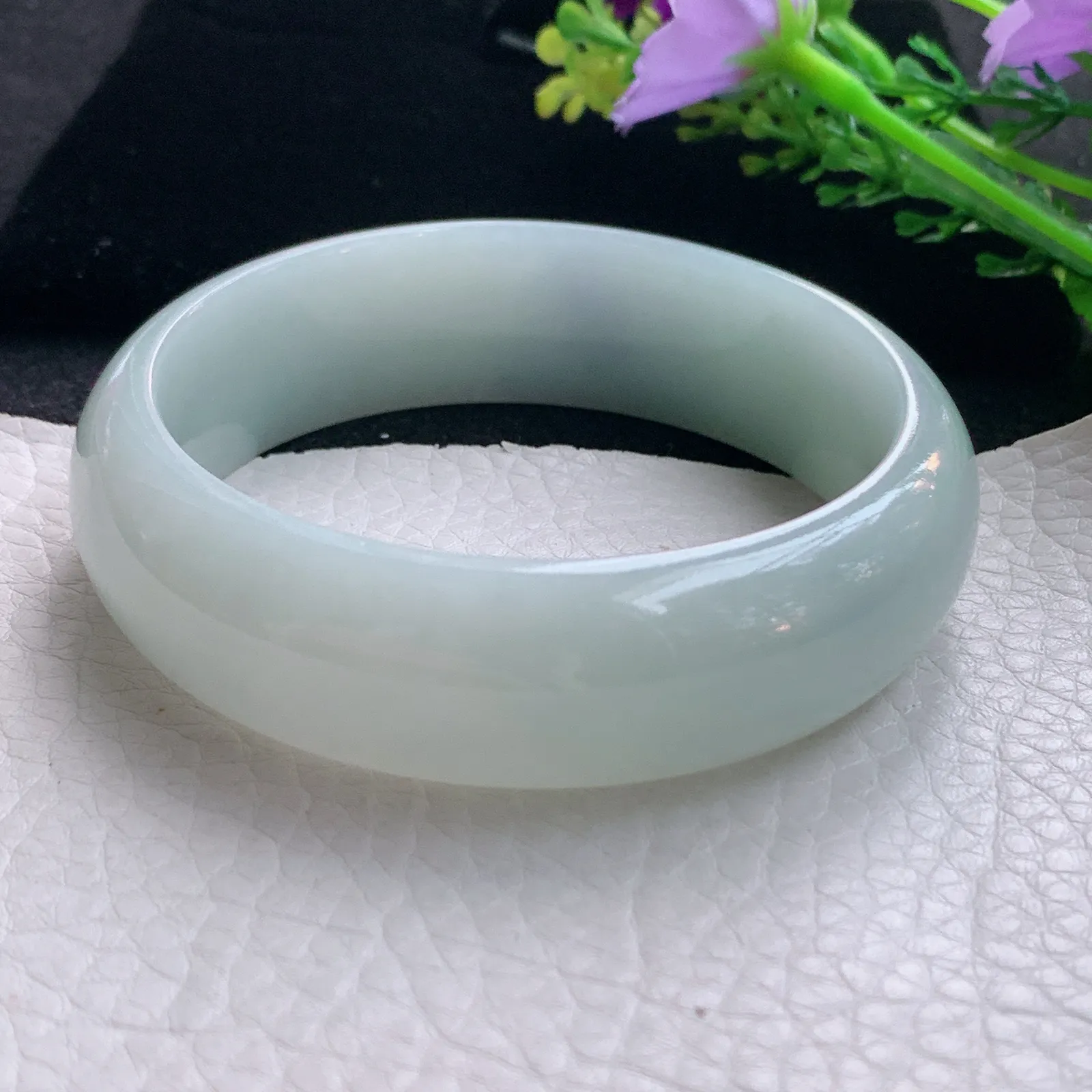 js自然光59.8*18.7*8平安镯 翡翠a货玉手镯白月光宽边珠宝玉手环