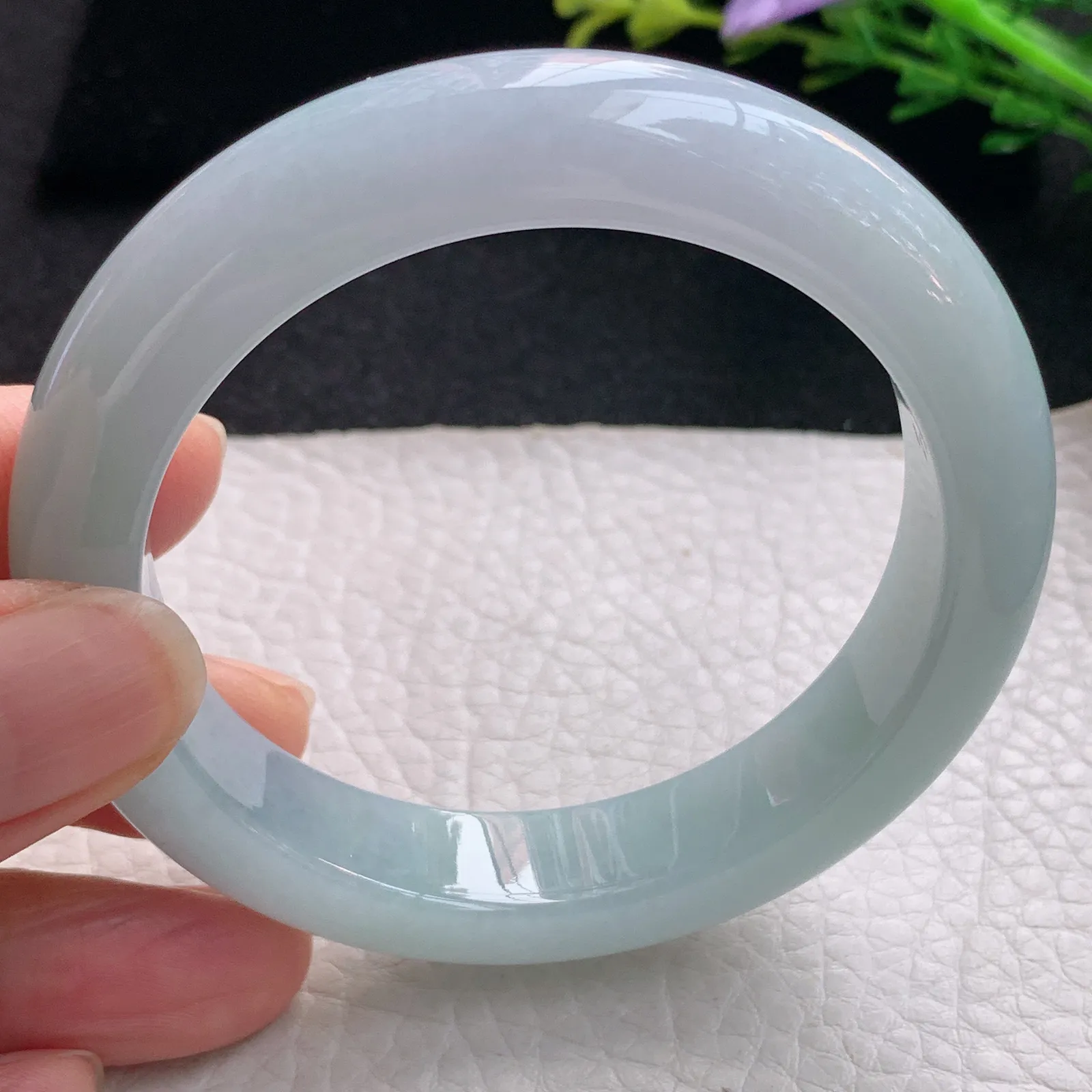 hy自然光55*12.5*9平安镯 翡翠a货玉手镯淡雅厚装宽边珠宝玉手环