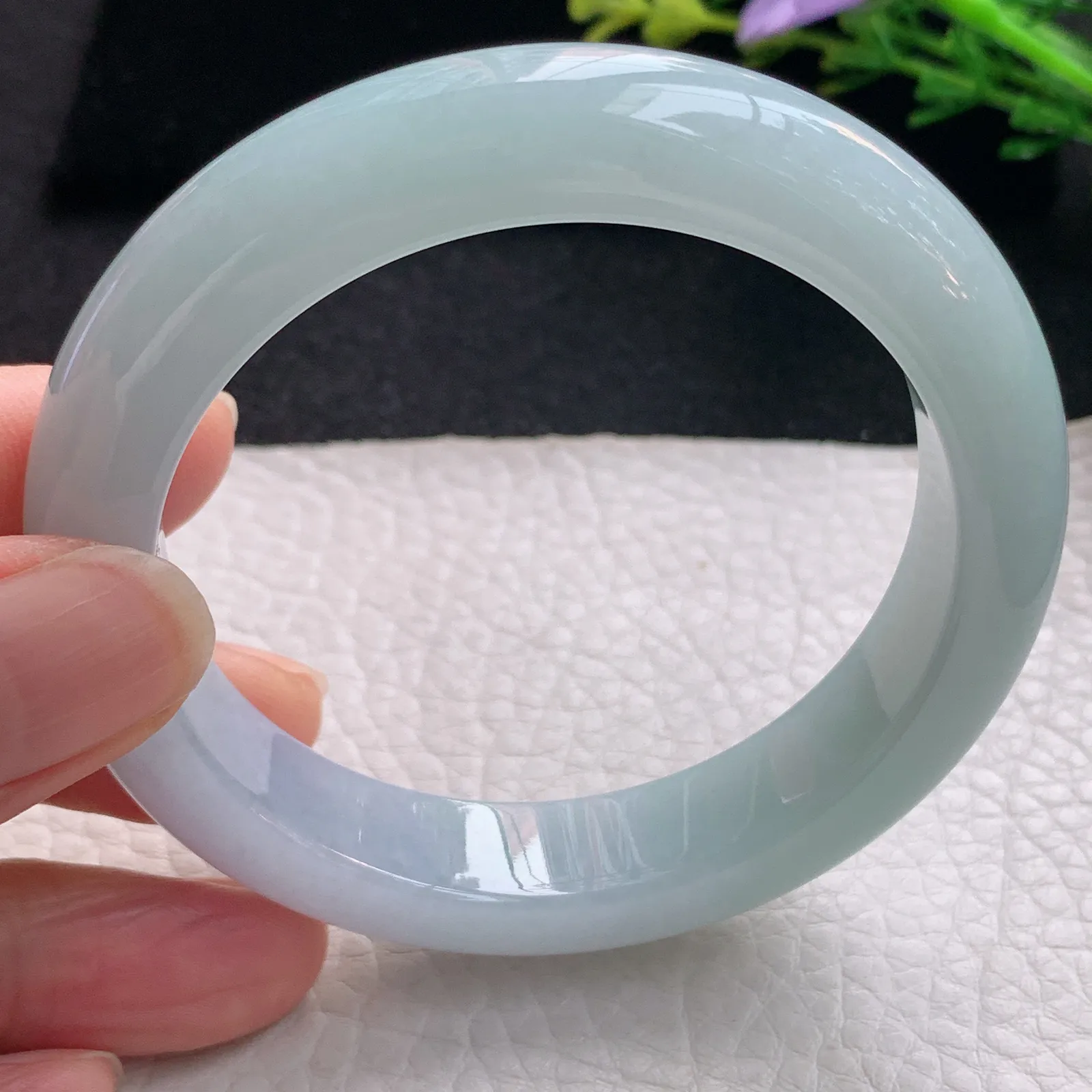 hy自然光55*12.5*9平安镯 翡翠a货玉手镯淡雅厚装宽边珠宝玉手环