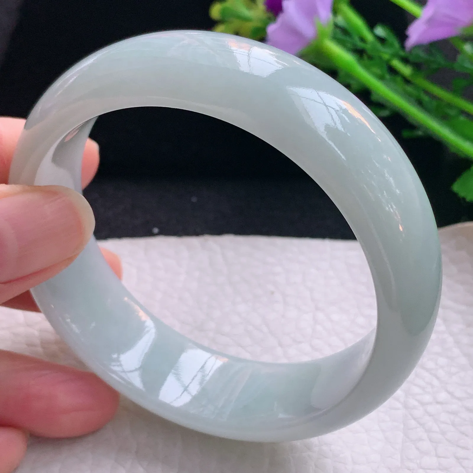 js自然光59.8*18.7*8平安镯 翡翠a货玉手镯白月光宽边珠宝玉手环