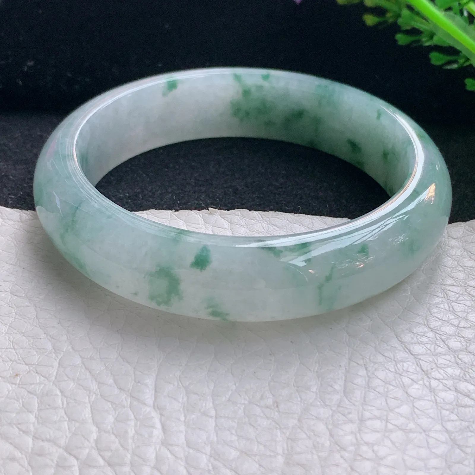 js自然光54*13.8*8.2平安镯 翡翠a货玉手镯冰飘花宽边珠宝玉手环