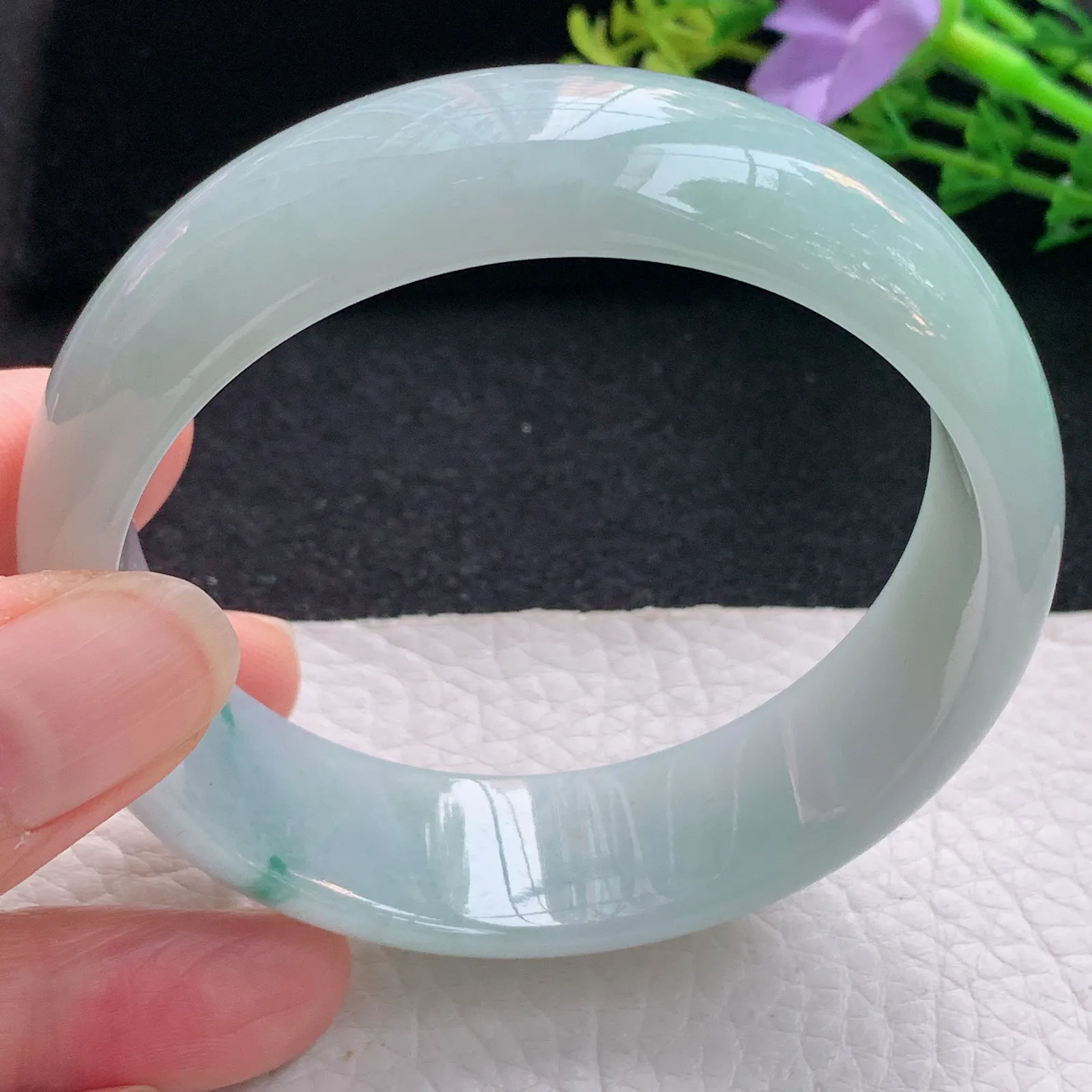 nr自然光59*18*7.2轮胎镯 翡翠a货玉手镯飘花大气宽边珠宝玉手环