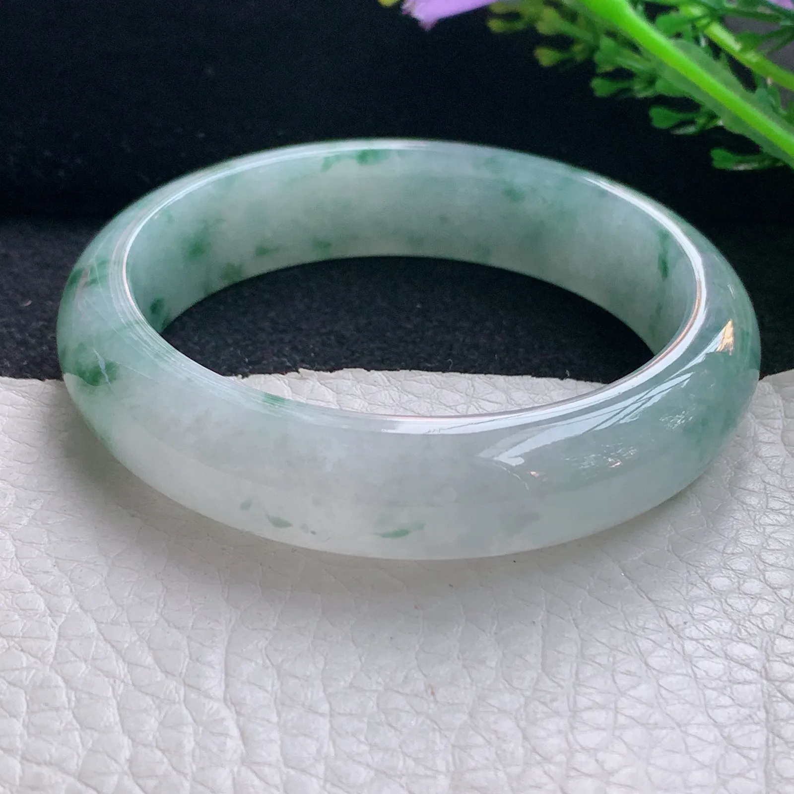 js自然光54*13.8*8.2平安镯 翡翠a货玉手镯冰飘花宽边珠宝玉手环