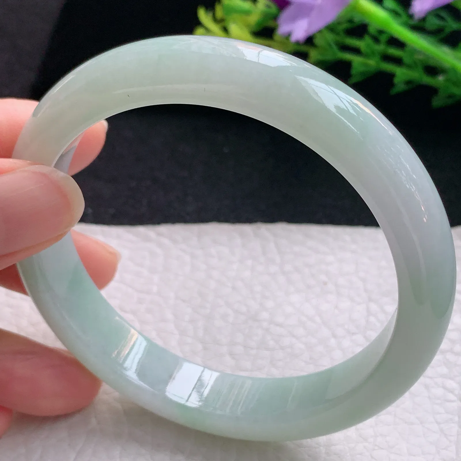 xx大圈口61*12.2*8平安镯 翡翠a货玉手镯清新淡雅宽边珠宝玉手环