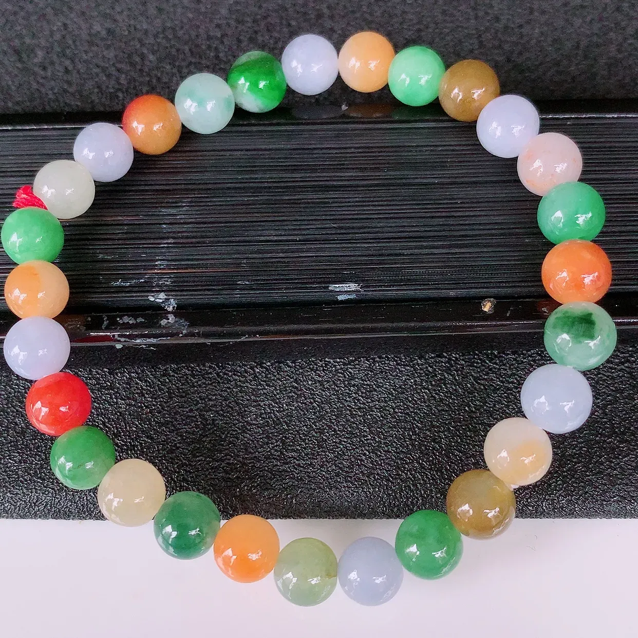 自然光实拍，冰润多宝翡翠手链，多彩翡翠手串，颜色丰富，料子细腻，高档大气，自戴送礼佳品！#46.3取