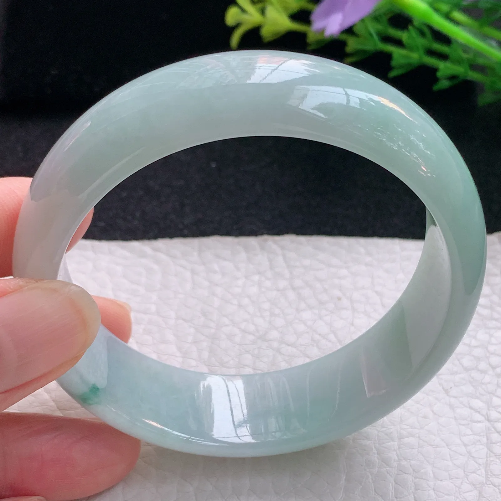 nr自然光59*18*7.2轮胎镯 翡翠a货玉手镯飘花大气宽边珠宝玉手环