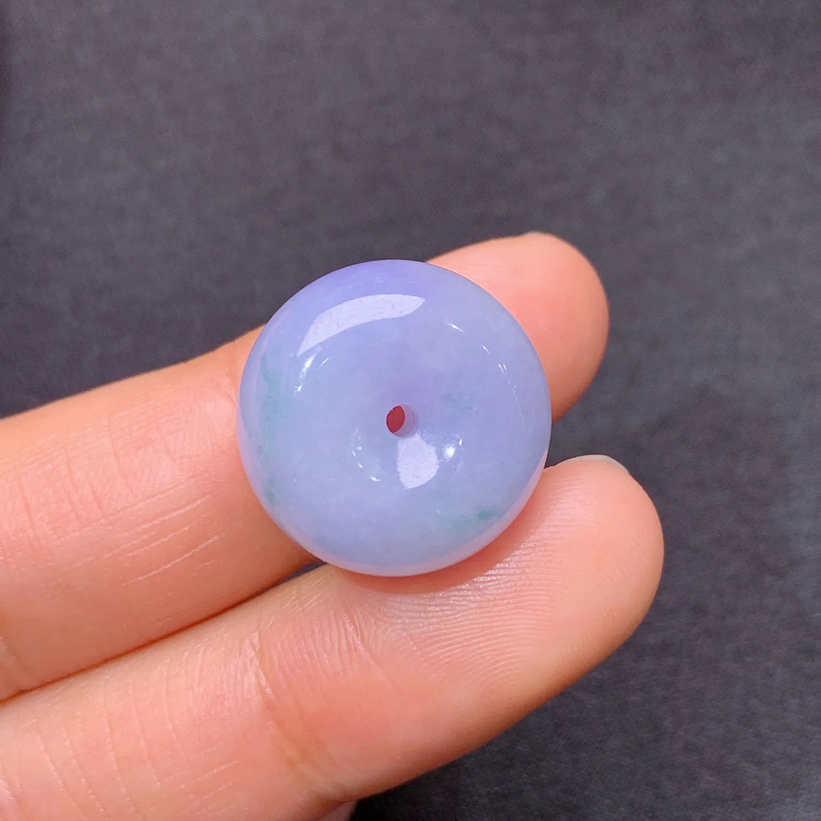 紫罗兰平安扣，温润细腻，颜色鲜艳，种水足 尺寸17.3*9