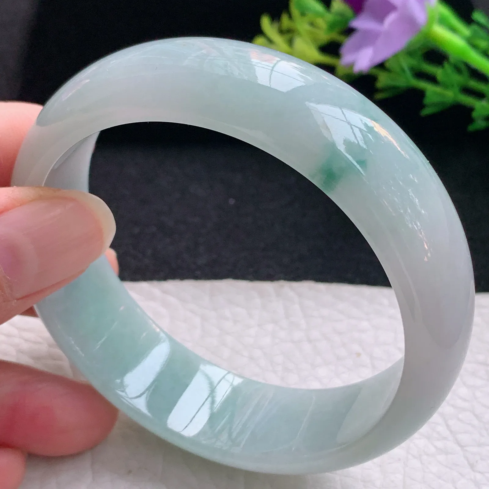 nr自然光59*18*7.2轮胎镯 翡翠a货玉手镯飘花大气宽边珠宝玉手环