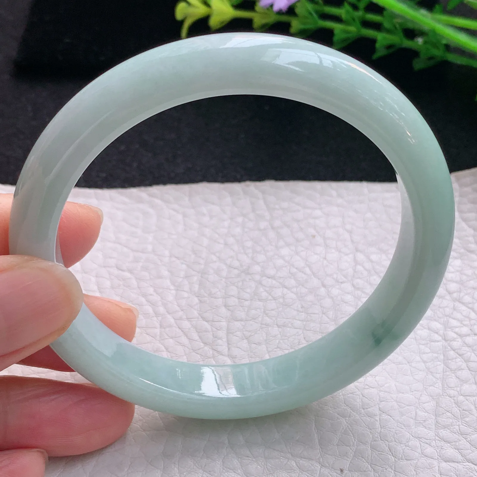 xx大圈口60*11*8平安镯 翡翠a货玉手镯清新飘花宽边珠宝玉手环