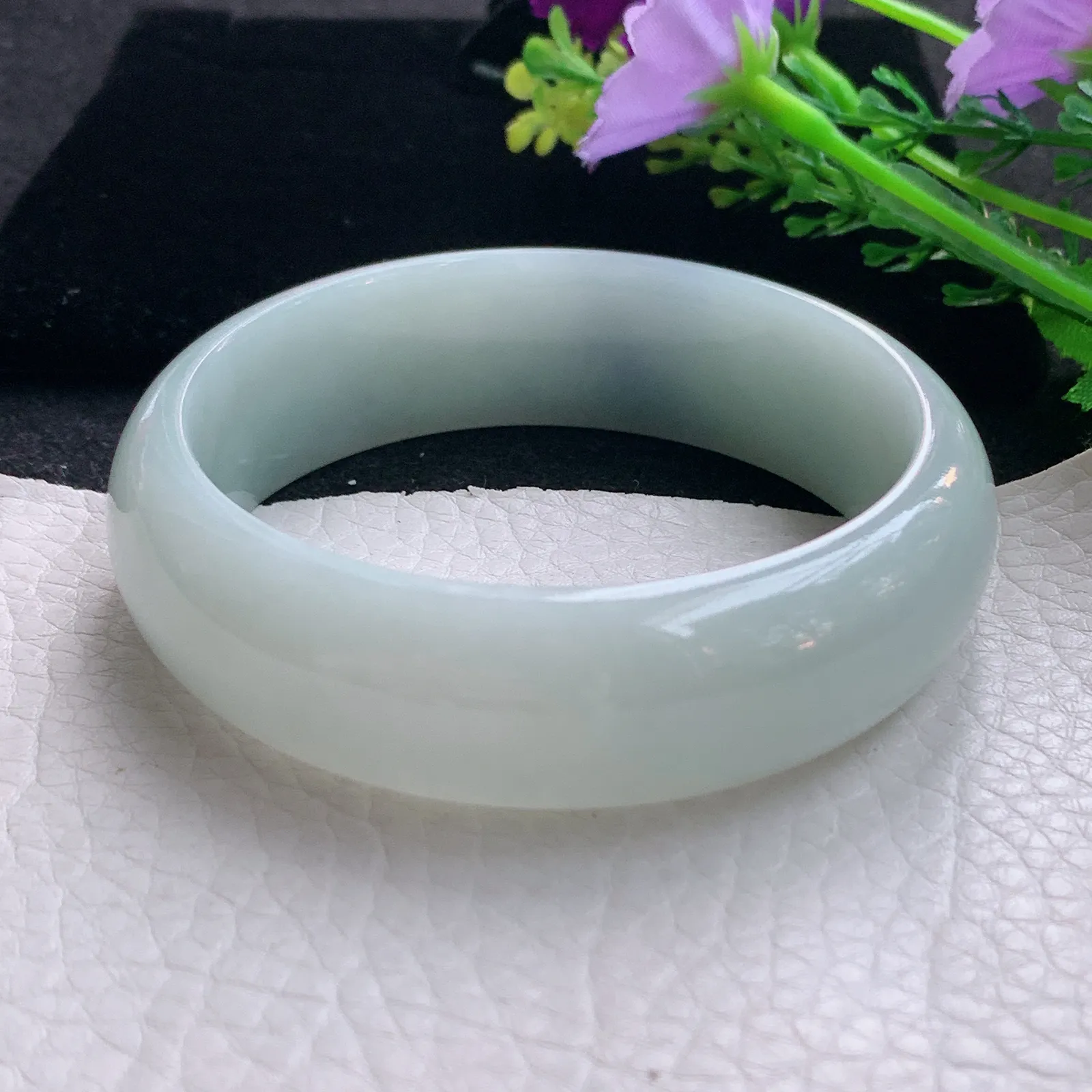 js自然光59.8*18.7*8平安镯 翡翠a货玉手镯白月光宽边珠宝玉手环