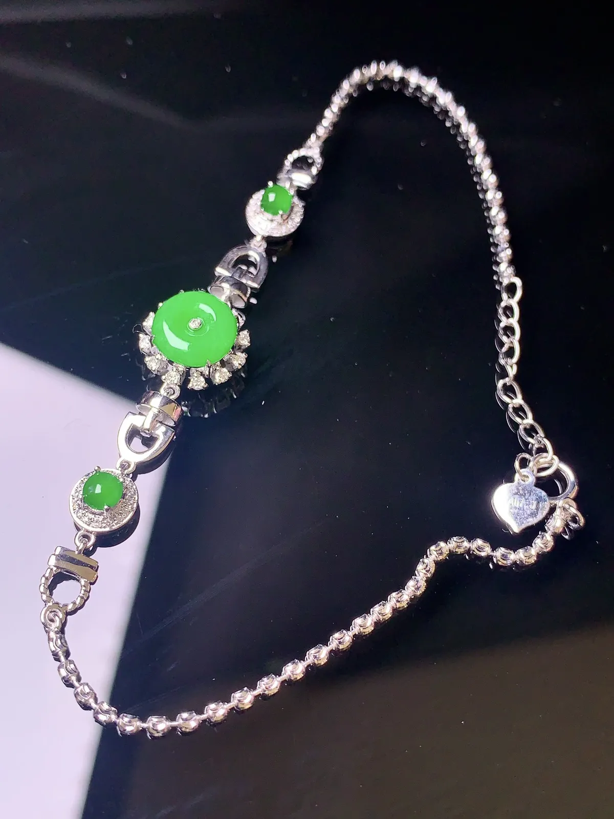 18k金钻镶嵌翠绿平安扣手链 玉质细腻 水润亮眼  整体尺寸57.8*10.1*6.1