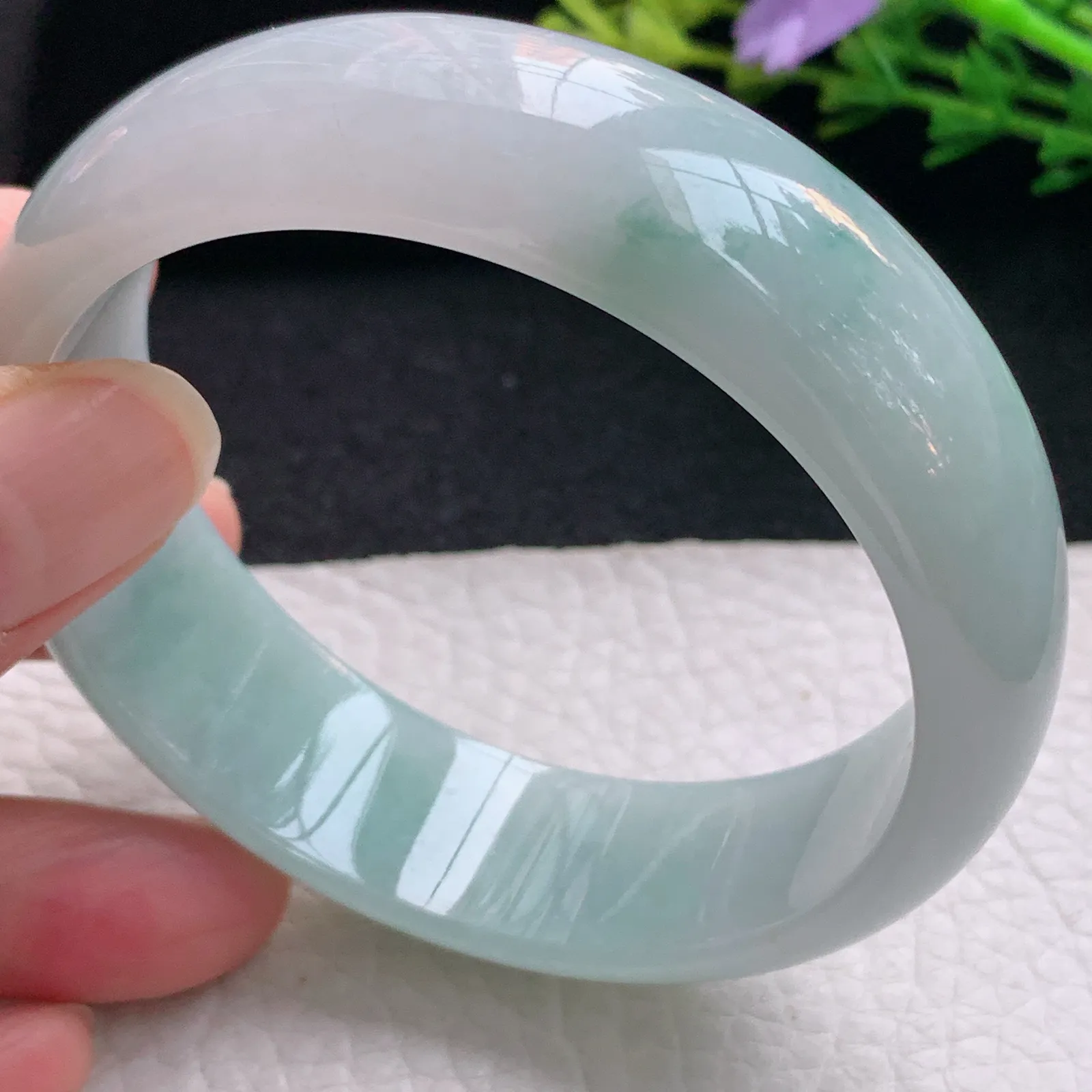 nr自然光59*18*7.2轮胎镯 翡翠a货玉手镯飘花大气宽边珠宝玉手环